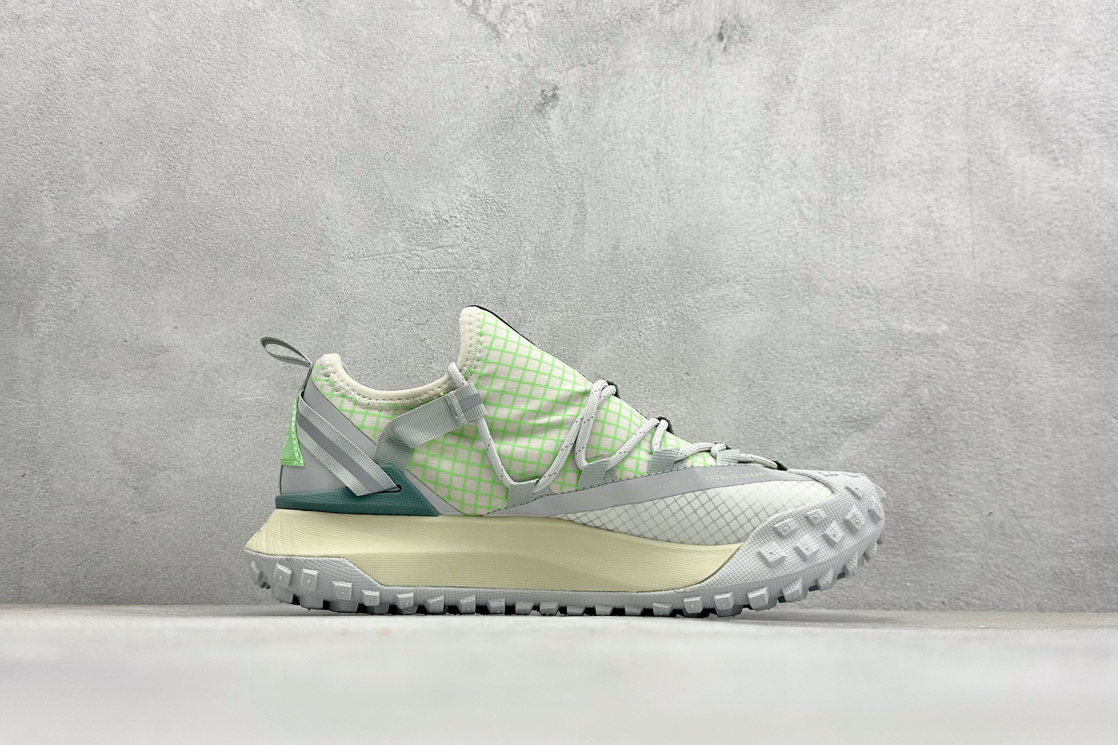 180 Nike ACG Mountain Fly Low GTX SE 减震防滑耐磨防水 低帮帮户外功能鞋 DJ4030-001