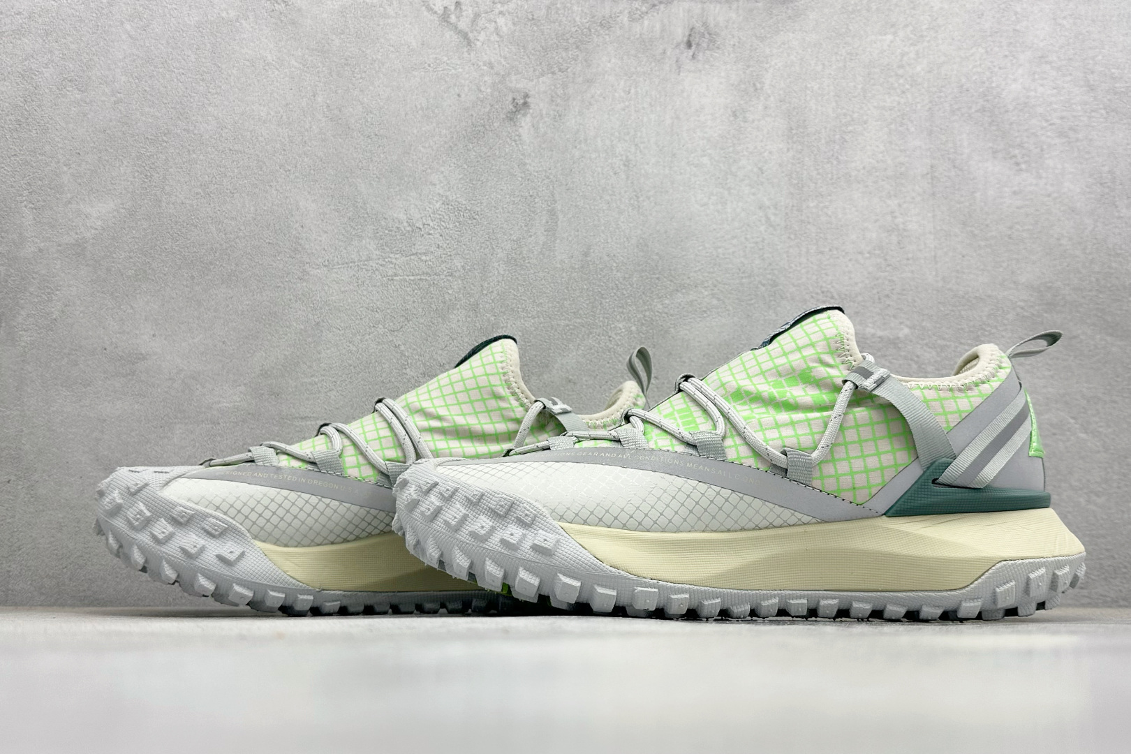 180 Nike ACG Mountain Fly Low GTX SE 减震防滑耐磨防水 低帮帮户外功能鞋 DJ4030-001