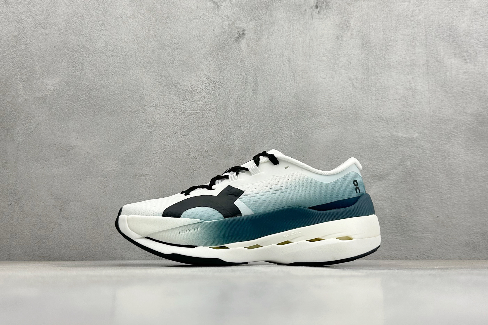 200 On昂跑 cloudboom max 系列舒适时尚透气支撑马拉松跑步鞋 3MF30314325