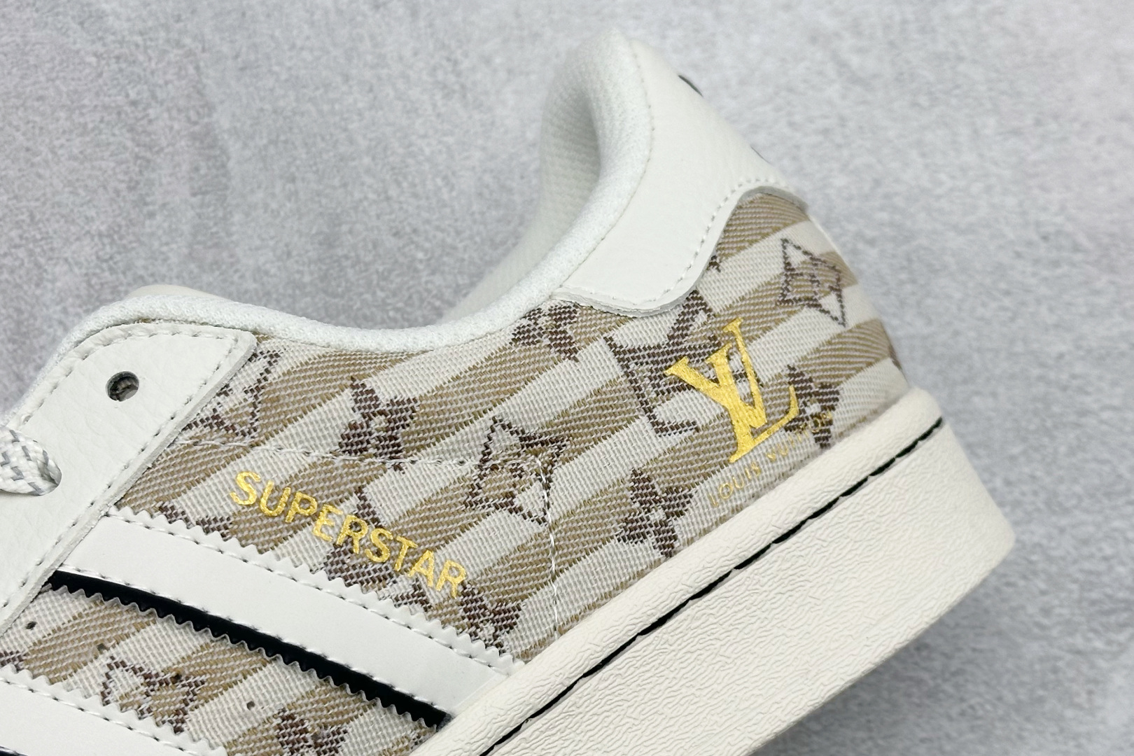 160 AD Originals Superstar LV联名贝壳头板鞋 JY8920