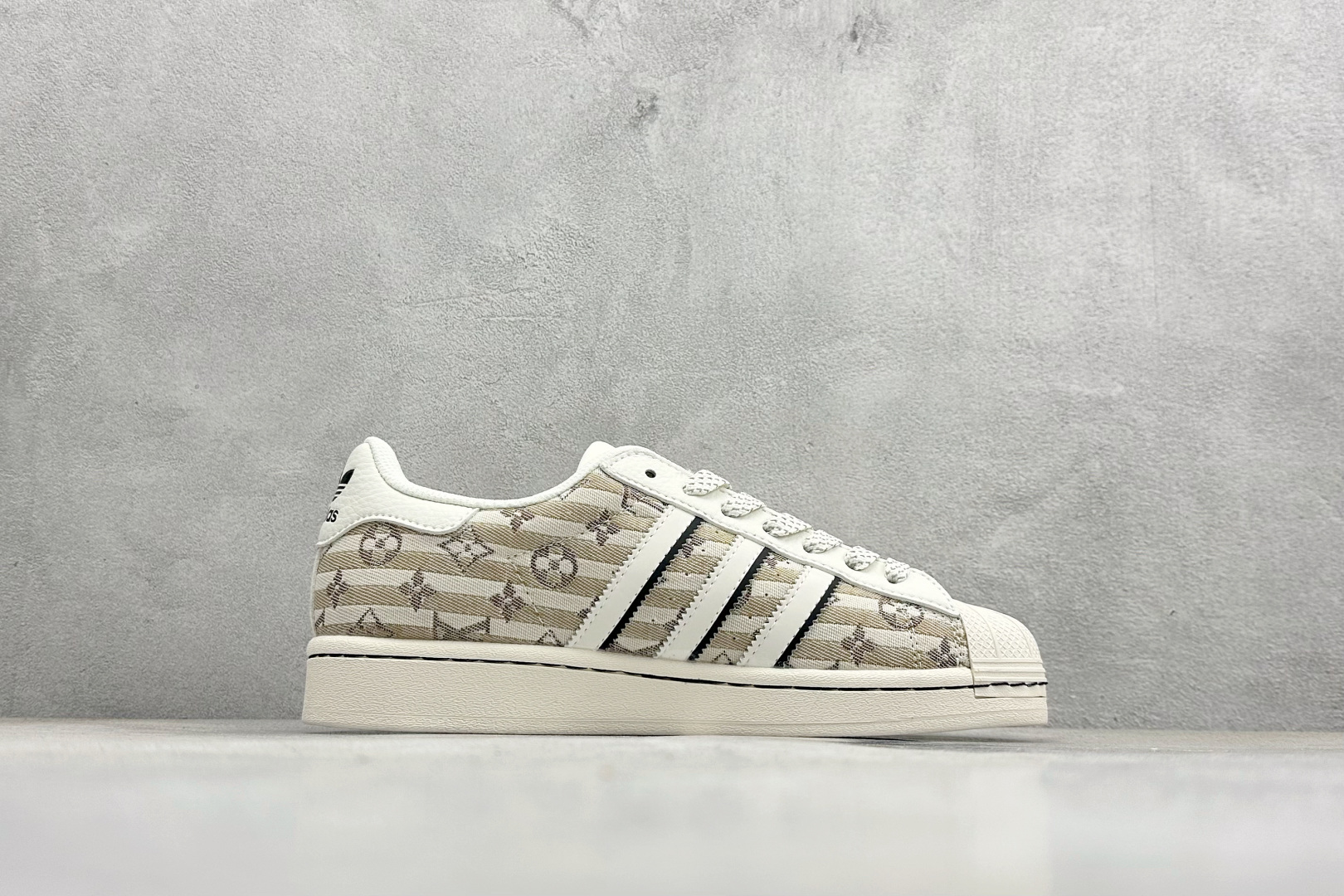 160 AD Originals Superstar LV联名贝壳头板鞋 JY8920