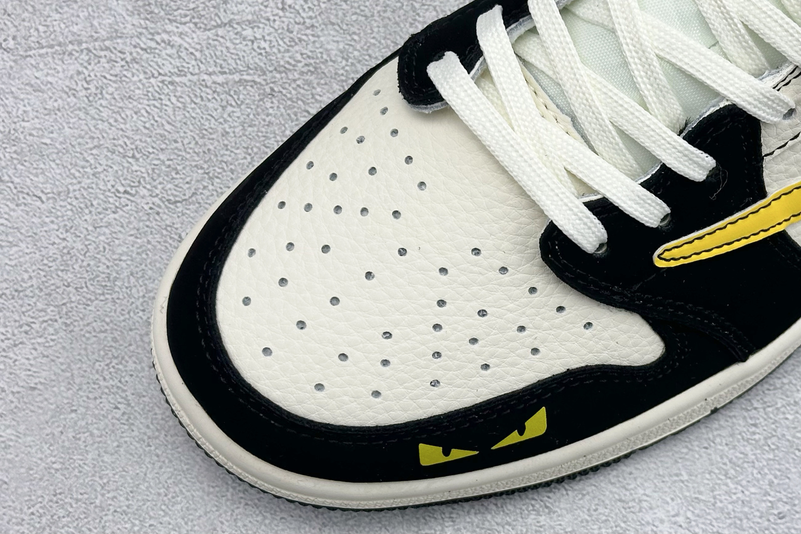 280 Air Jordan 1 Low AJ1 乔1 芬迪联名 倒钩高端定制 低帮复古篮球鞋 DD7866-111