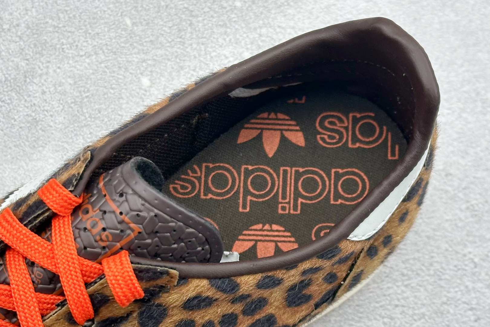 180 AD Originals SL 72 RS 休闲防滑耐磨低帮板鞋 JI0189