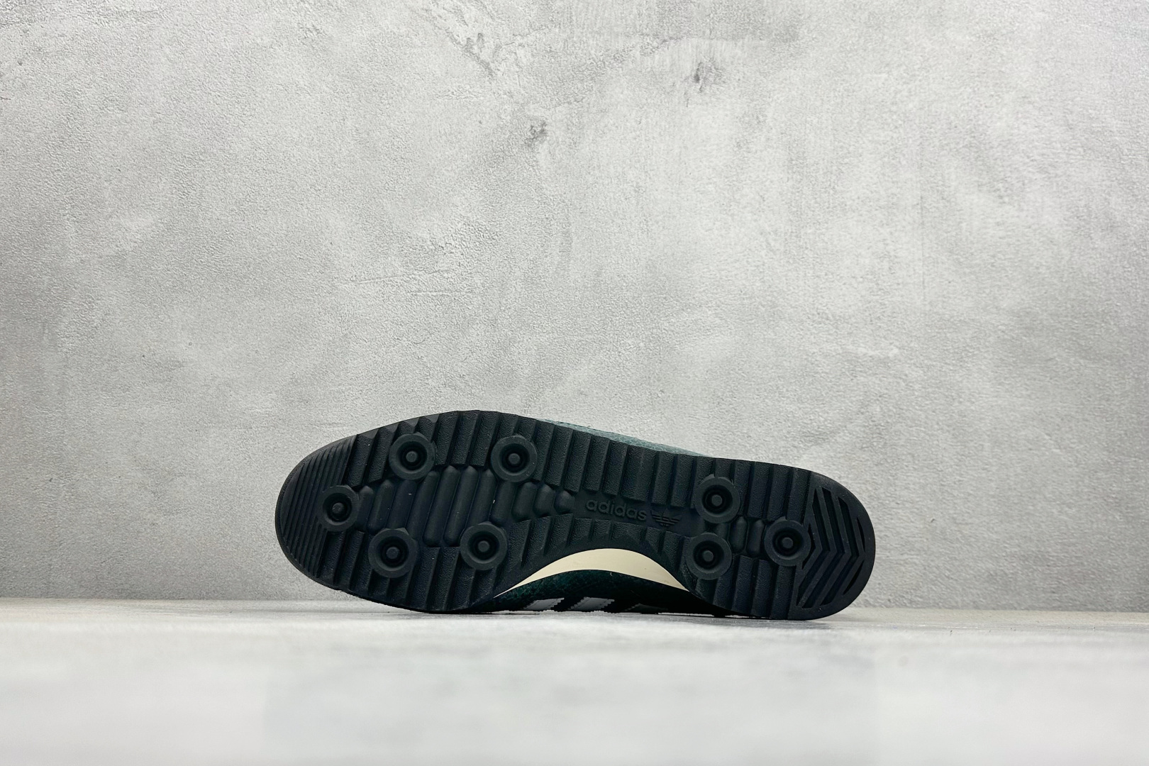 180 AD Originals SL 72 RS 休闲防滑耐磨低帮板鞋 JS3982