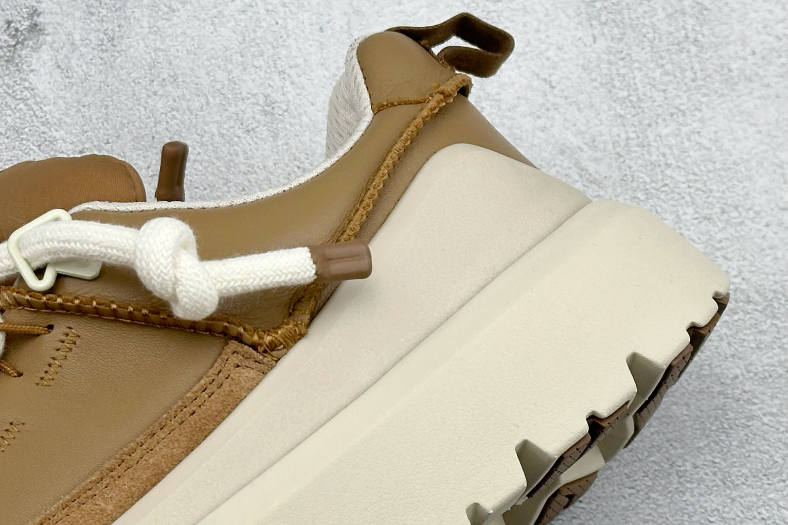 320 UGG 25款 王一博二代系列 4cm厚底