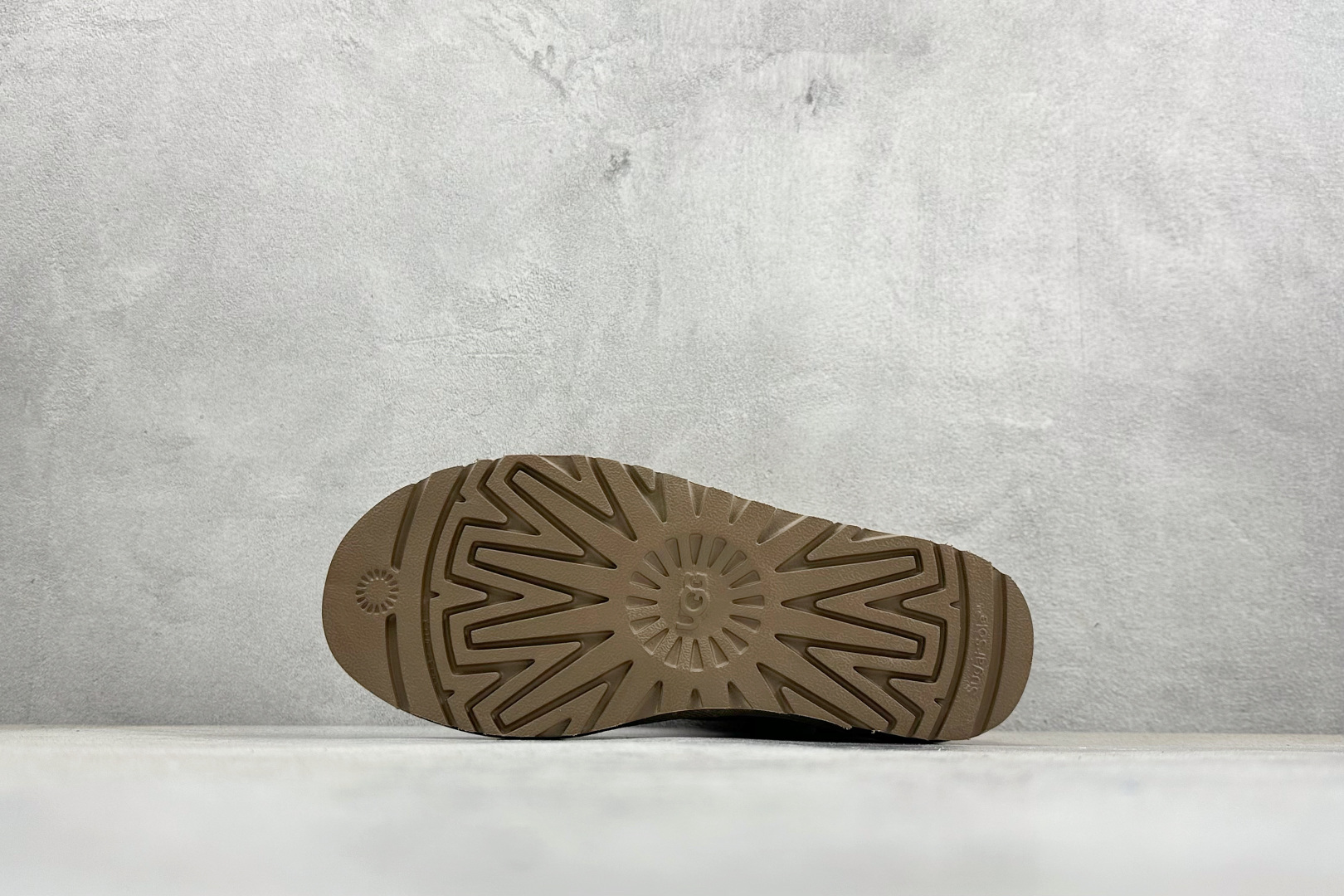 220 UGG Classic Short II 牛角扣 雪地靴 1118816