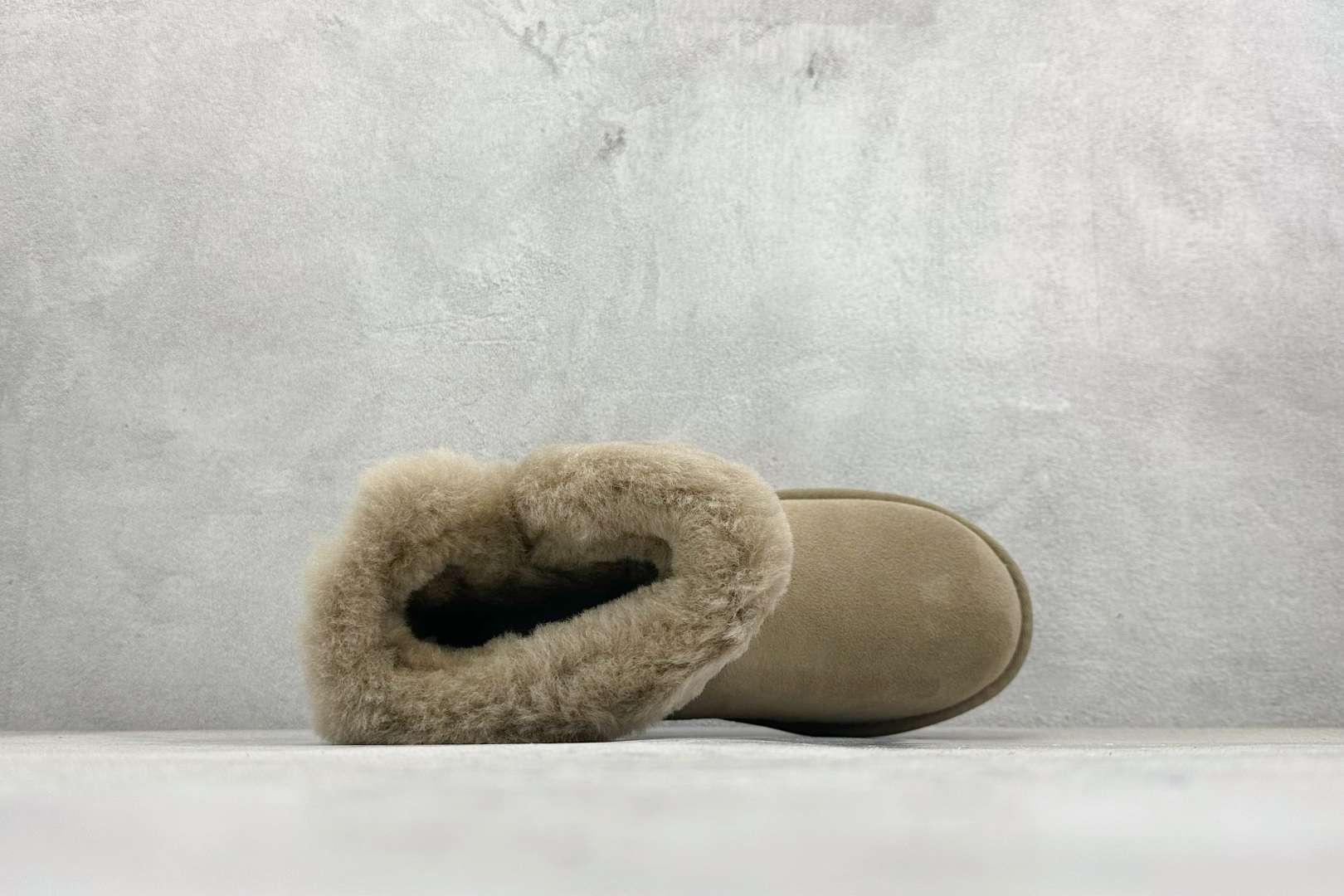 220 UGG Classic Short II 牛角扣 雪地靴 1118816