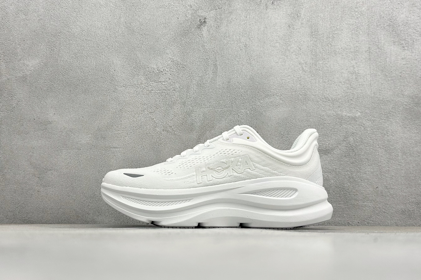 纯原HOKA ONE ONE Bondi 9 舒适防滑耐磨低帮休闲跑步鞋 货号：/WWH尺码：36-46