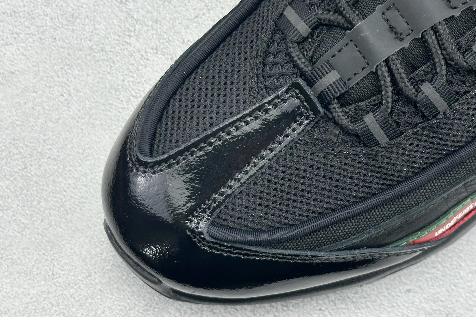 260 UNDEFEATED x NK Air Max 95 ” Black ” 五道杠联名款低帮休闲运动鞋 IB4453-001