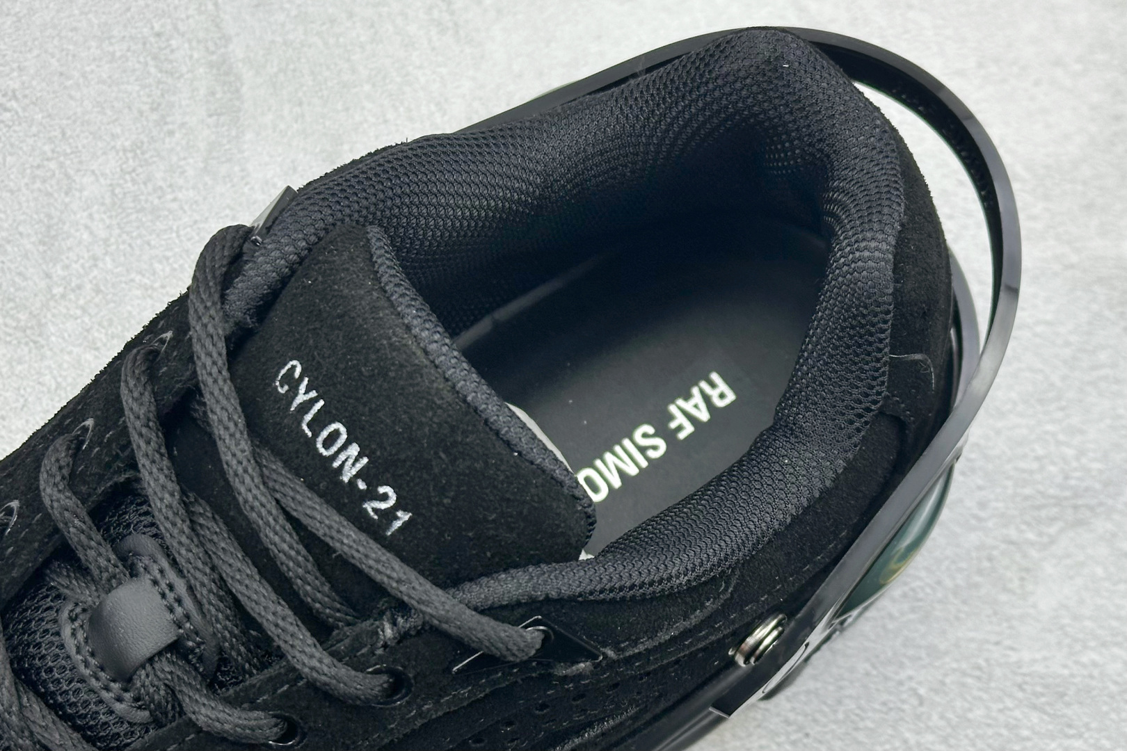 250 RAF SIMONS Cylon-21 织物皮革 圆头系带 低帮 生活休闲鞋 HR740008L