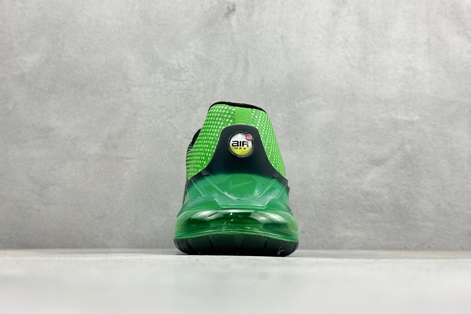 190 Nike Air Max Phoenix 复古子弹气垫运动跑步鞋 FZ5307-300