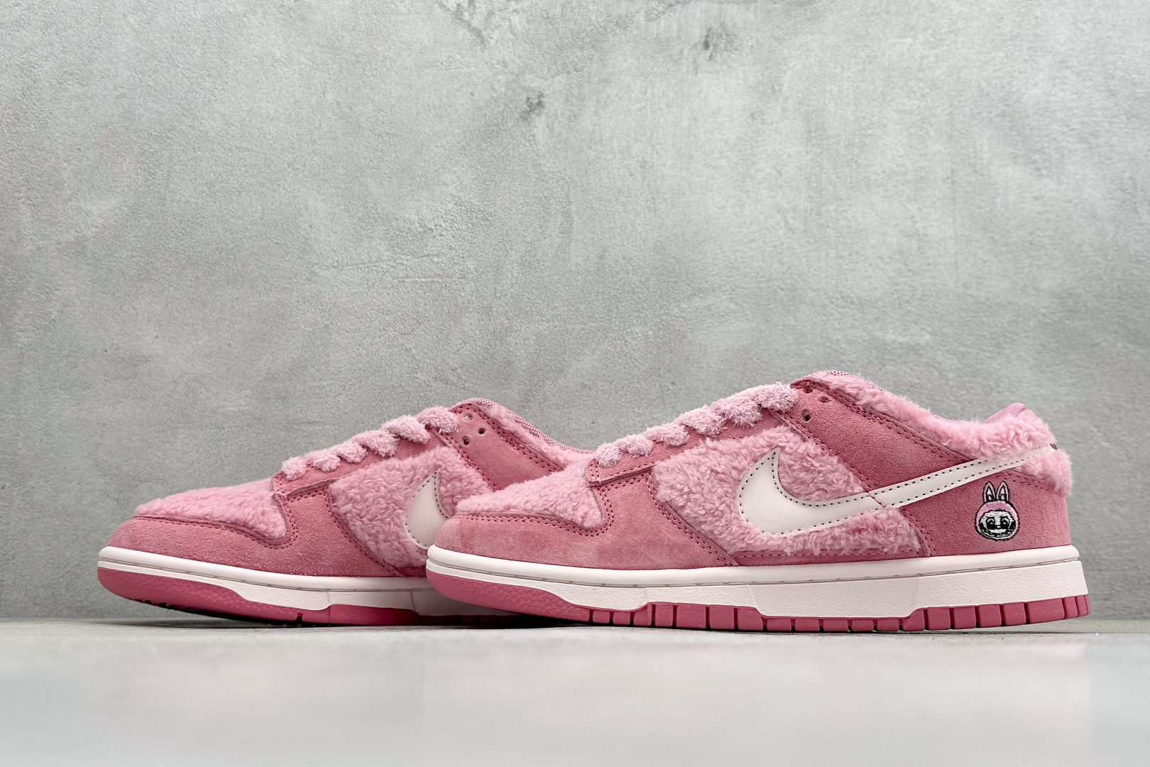 220 Nike SB Dunk Low x Labubu 拉布布联名板鞋 GB6675-003