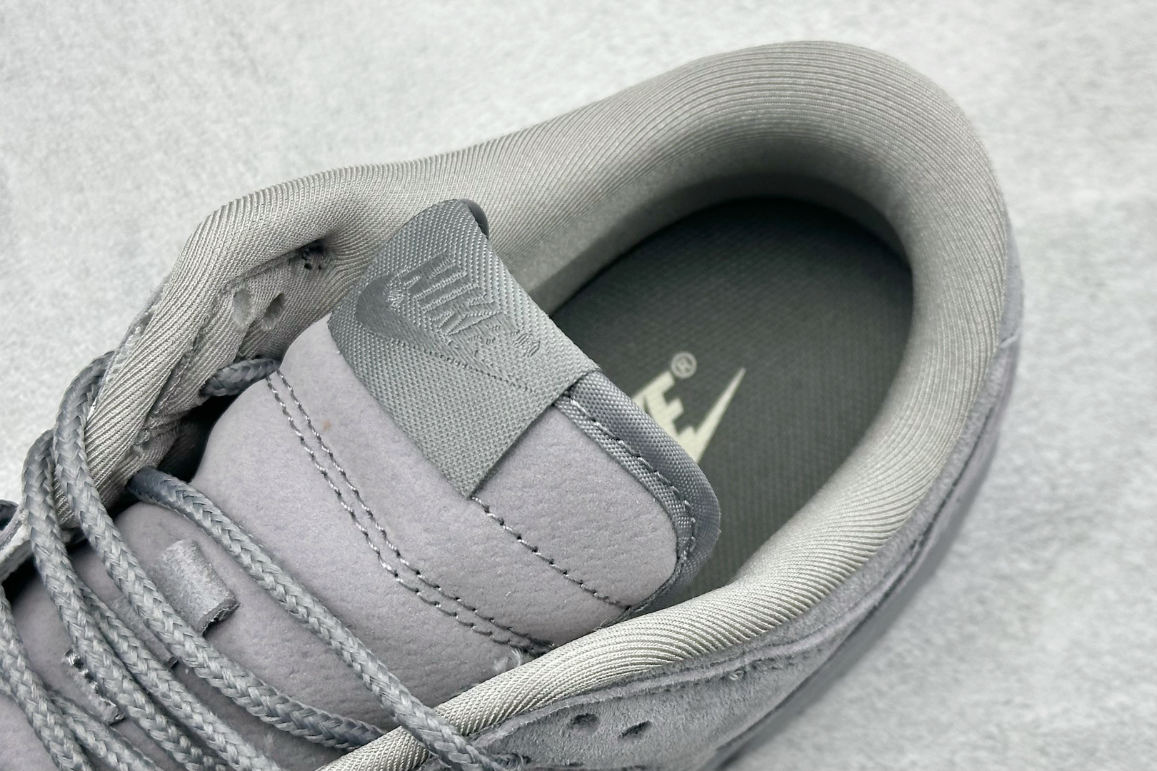 280 Nike SB Dunk Low Superme联名 灰色猪八 高端定制 低帮休闲板鞋 DD1988-003