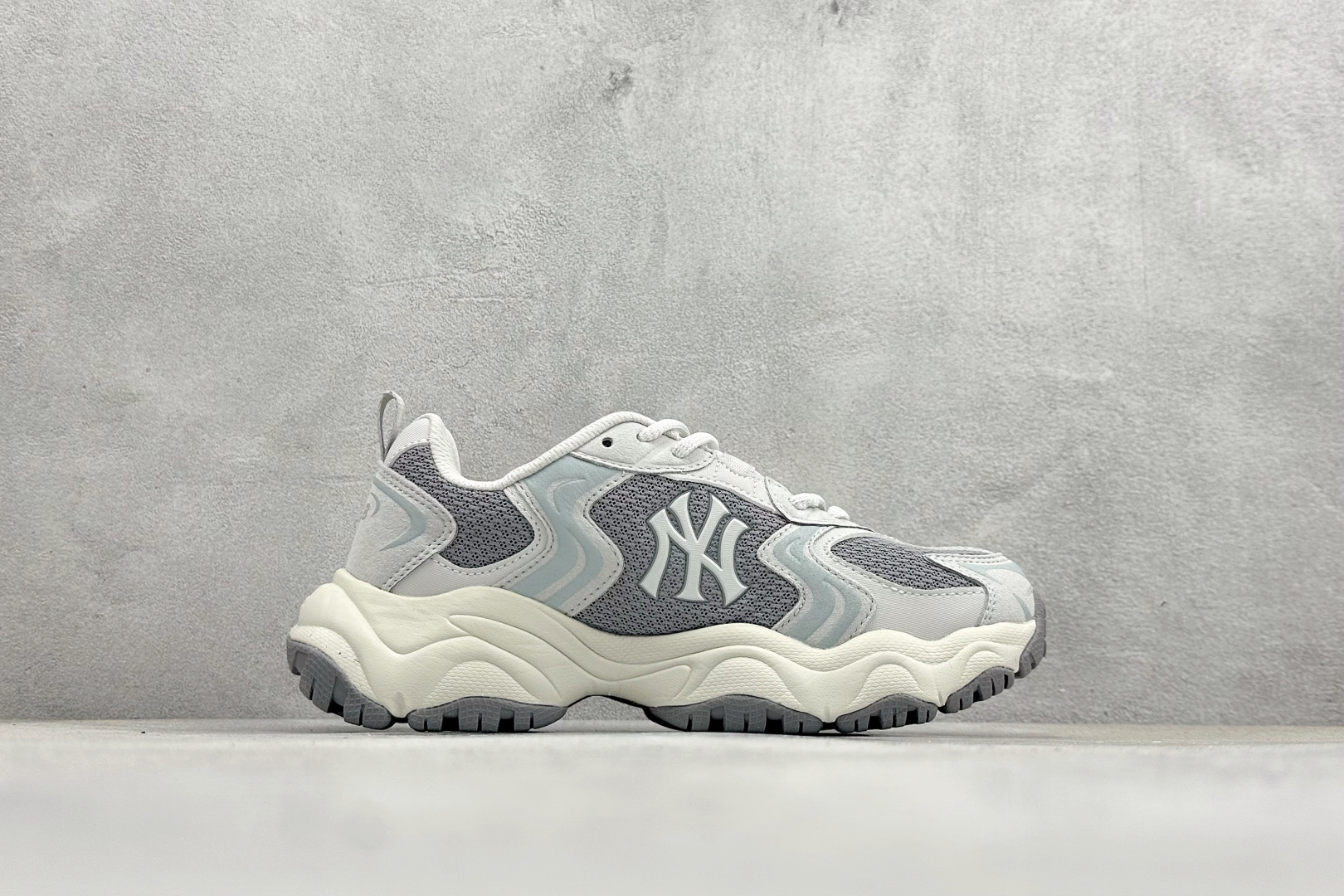 180 NY版MLB Cargo Chunky 纽约洋基队 透气休闲运动鞋 3ASHC055N