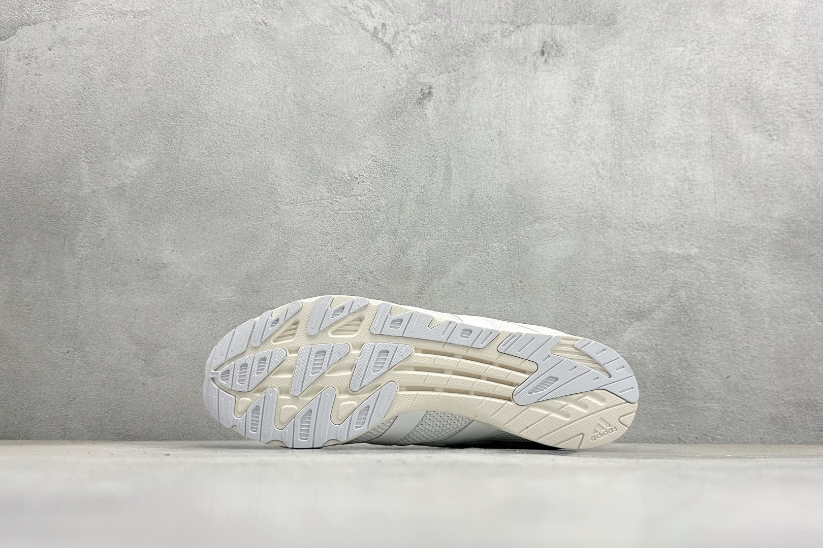 160 AdidAdizero PR SFTM 柔软舒适防滑耐磨 低帮跑步鞋 JQ0025