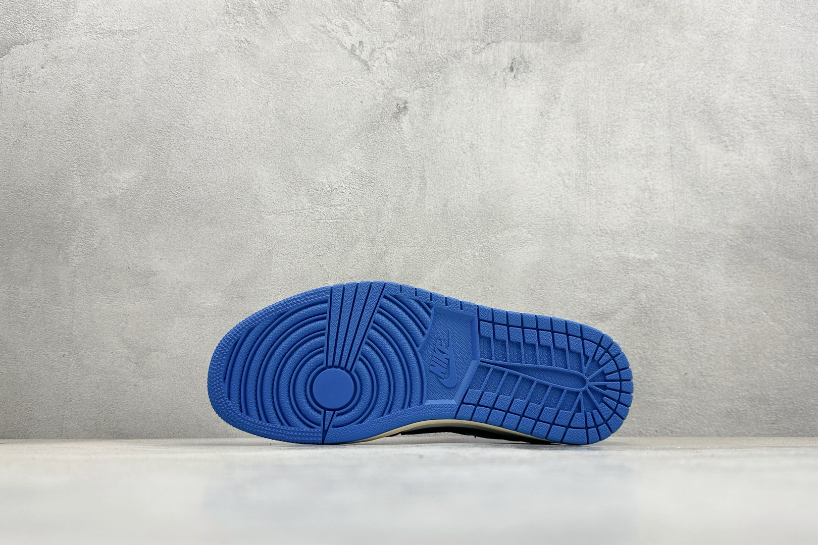 260 F版Fragment x TS x Air Jordan 1 Low 三方联名低帮倒勾板鞋闪电 DM7866-140