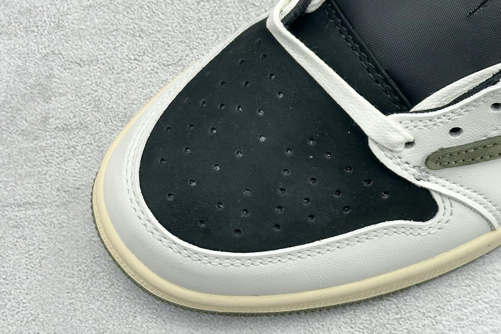 260 F版Fragment x TS x Air Jordan 1 Low 三方联名低帮倒勾板鞋 DZ4137-106