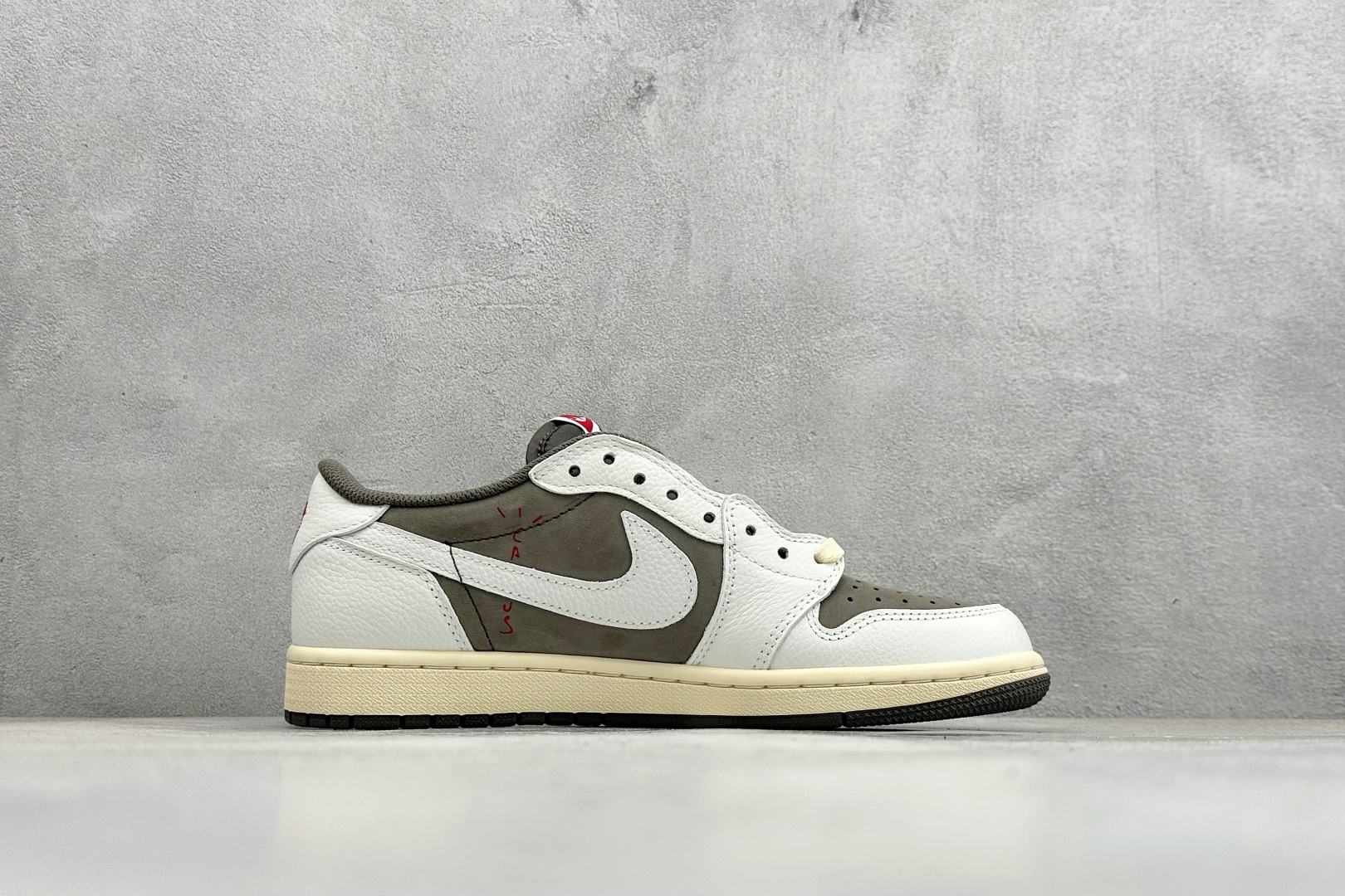 260 F版Fragment x TS x Air Jordan 1 Low 三方联名低帮倒勾板鞋 DM7866-162