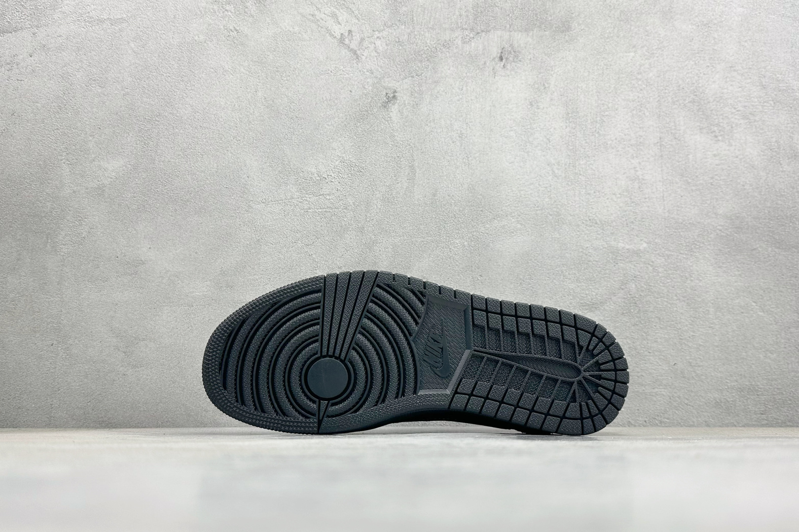 260 F版Fragment x TS x Air Jordan 1 Low 三方联名低帮倒勾板鞋 DM7866-001