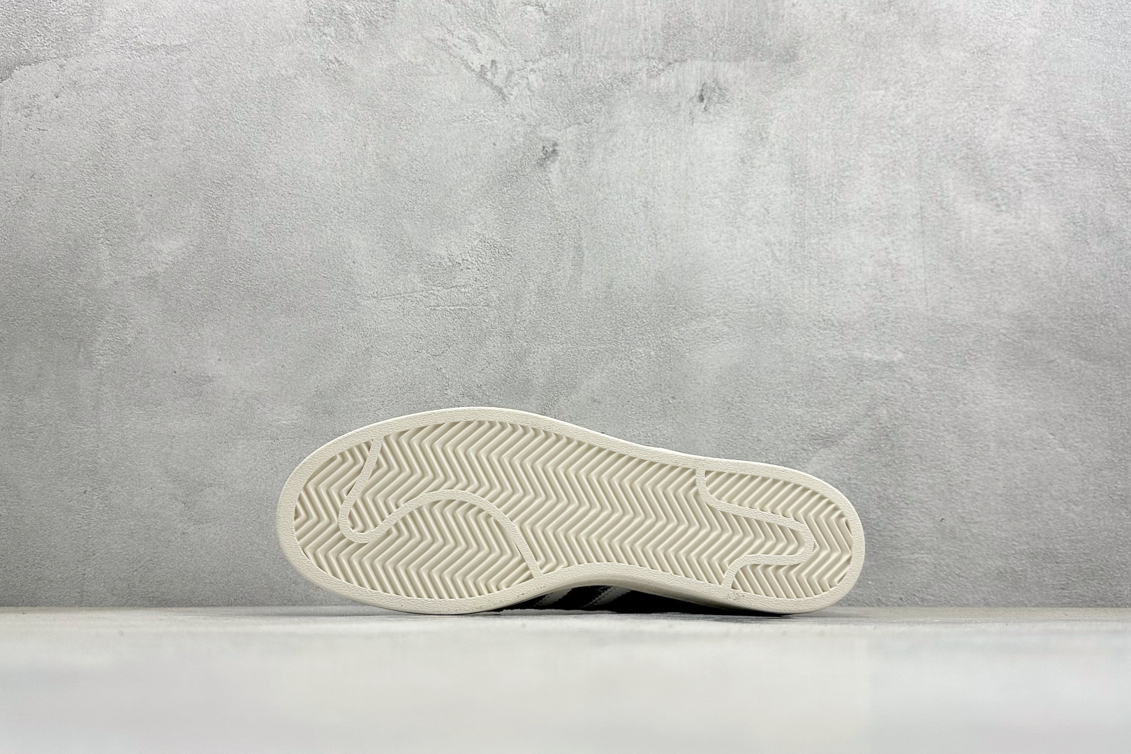 160 AD Originals Superstar LV联名贝壳头板鞋 JY8910