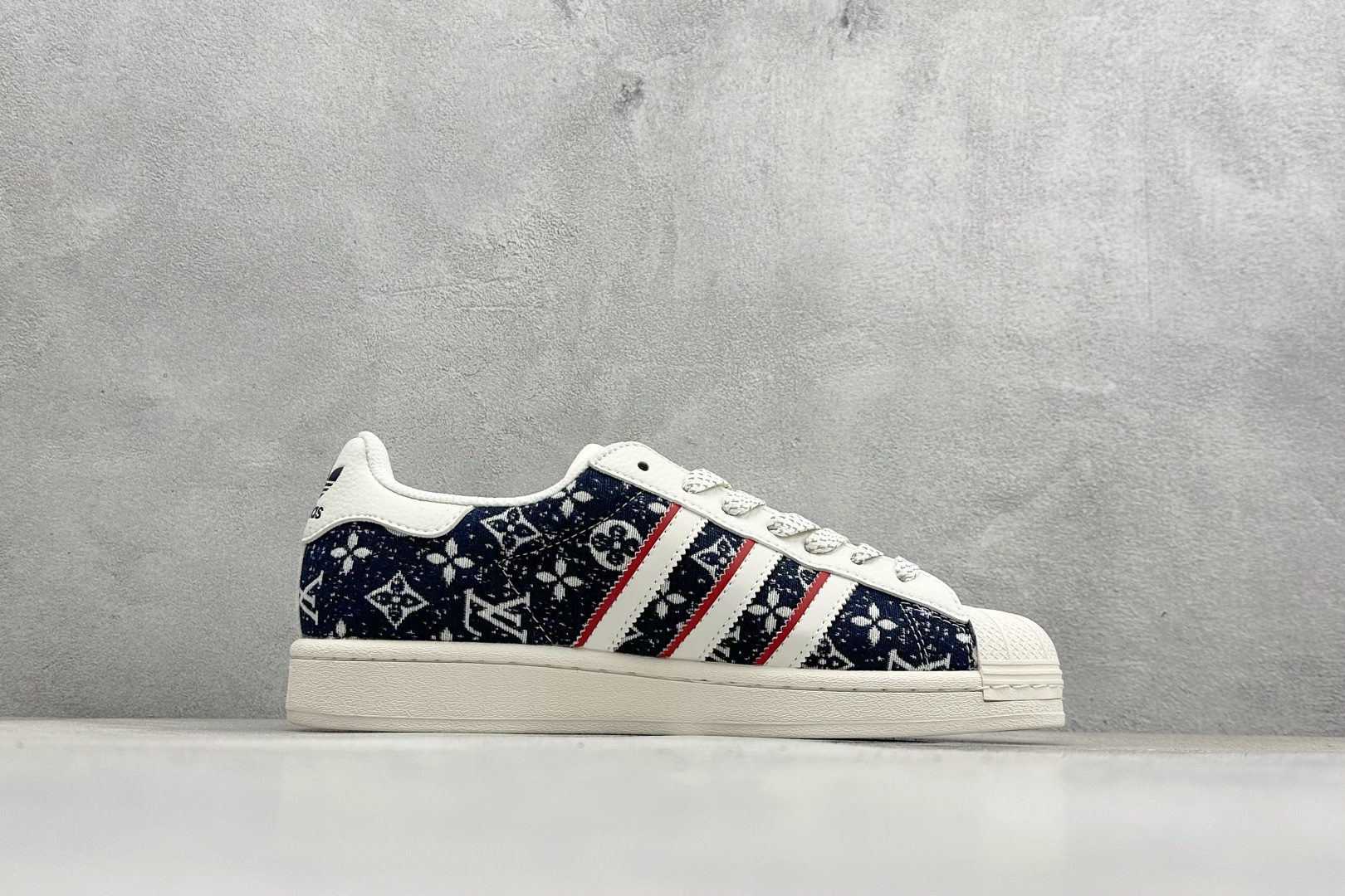 160 AD Originals Superstar LV联名贝壳头板鞋 JY8910