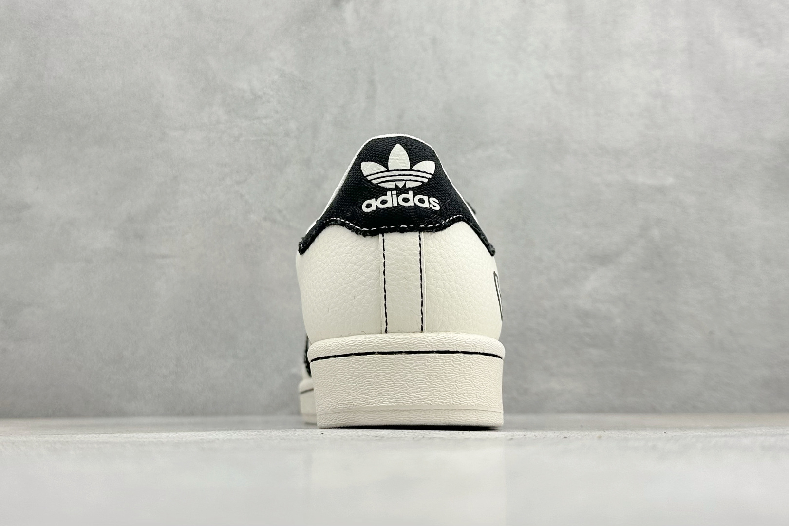 160 AD Originals Superstar 古驰联名贝壳头板鞋 JY8910