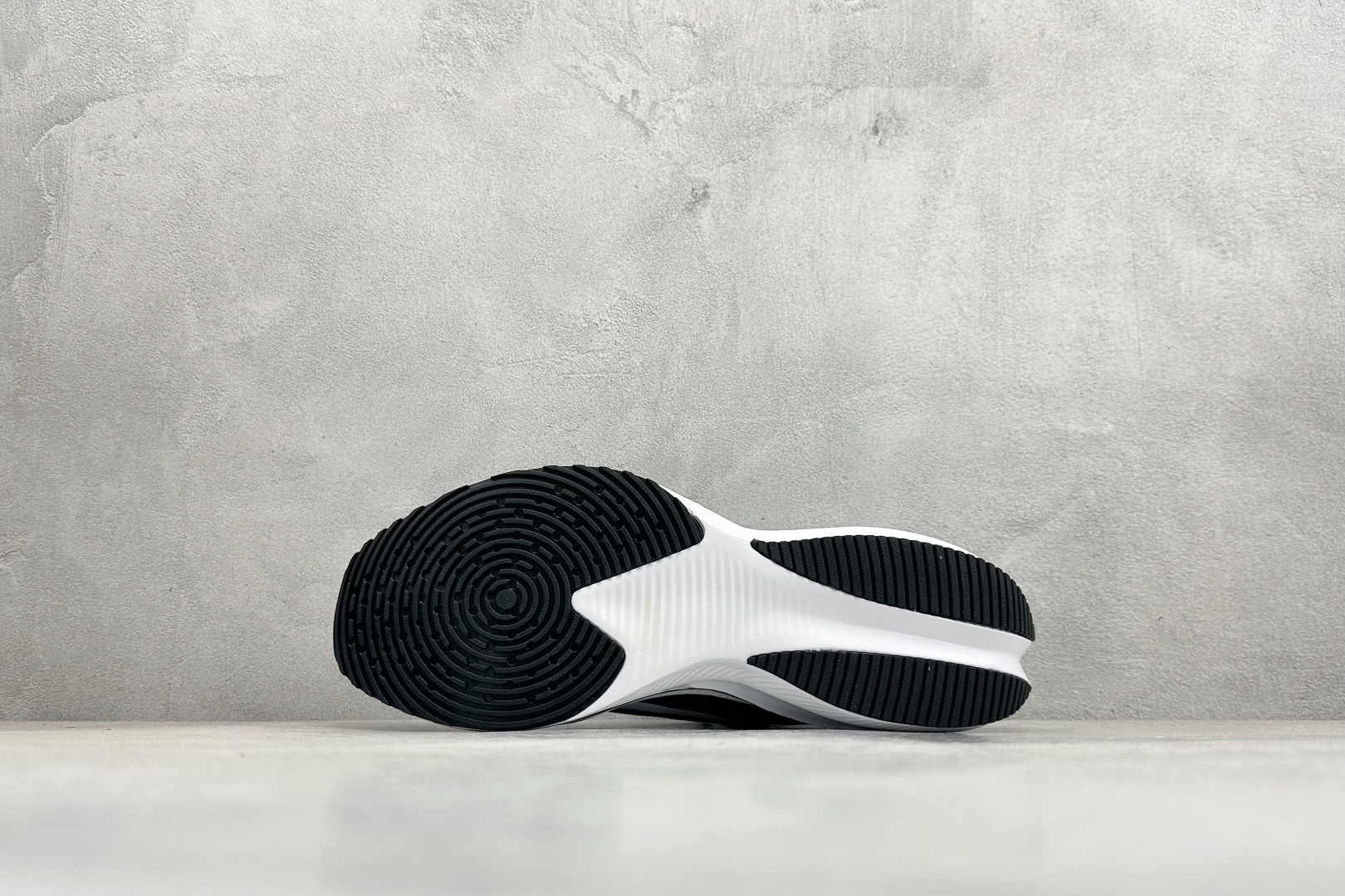 180 NIKE ZOOM PLUS 全新跑鞋 CK4318-157