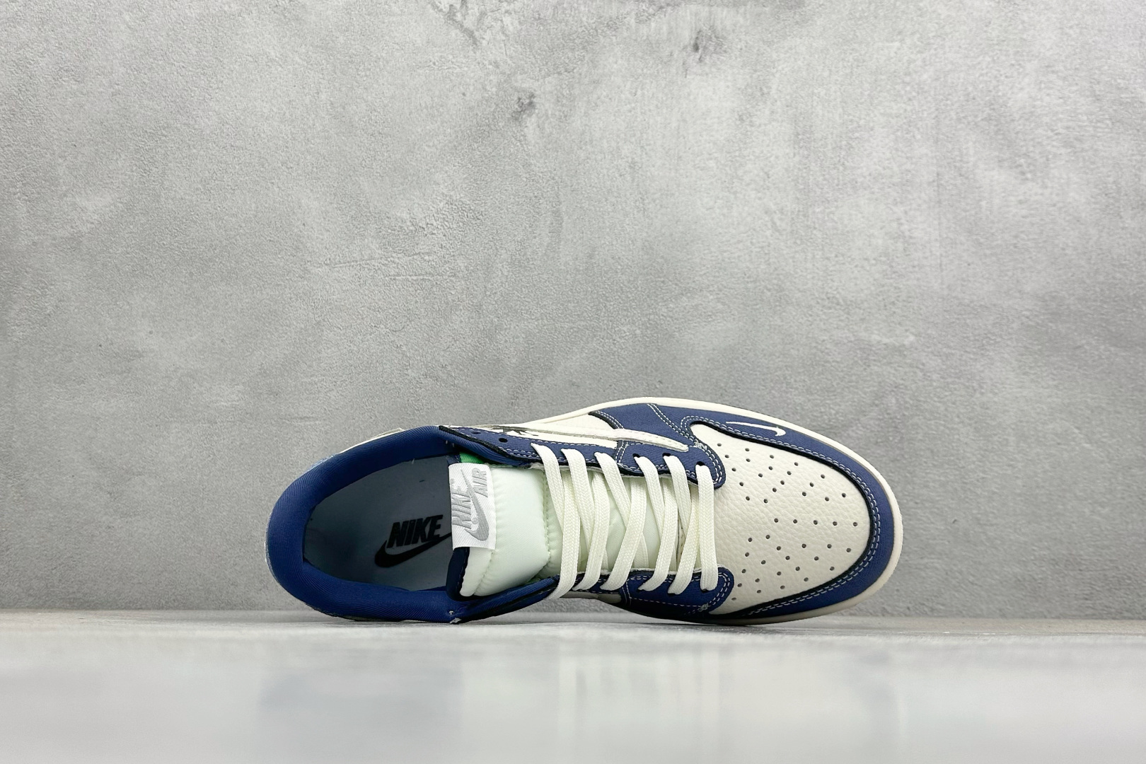 280 Travis Scott x Jordan 1 Low “斯图西联名——扎染米蓝牛仔” 高端定制 乔丹倒勾低帮休闲板鞋 DD7866-101