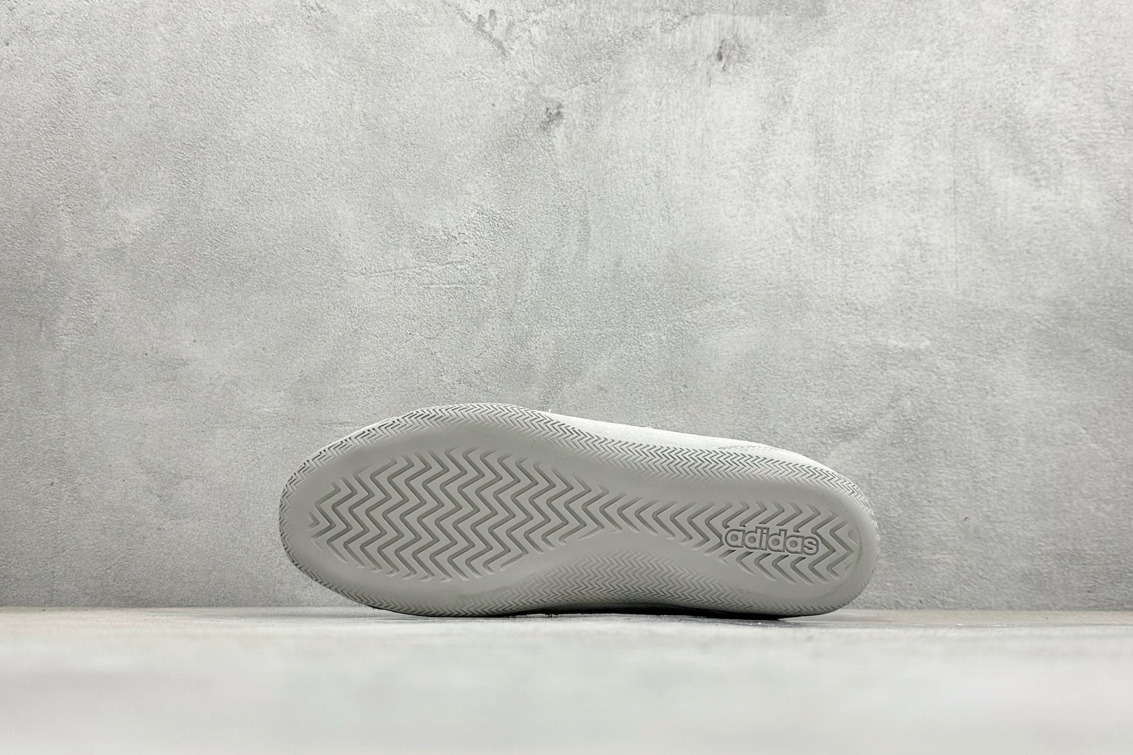 170 XL版AD Urban Reverie 魔术贴城市芭蕾风薄底休闲鞋 JQ9391