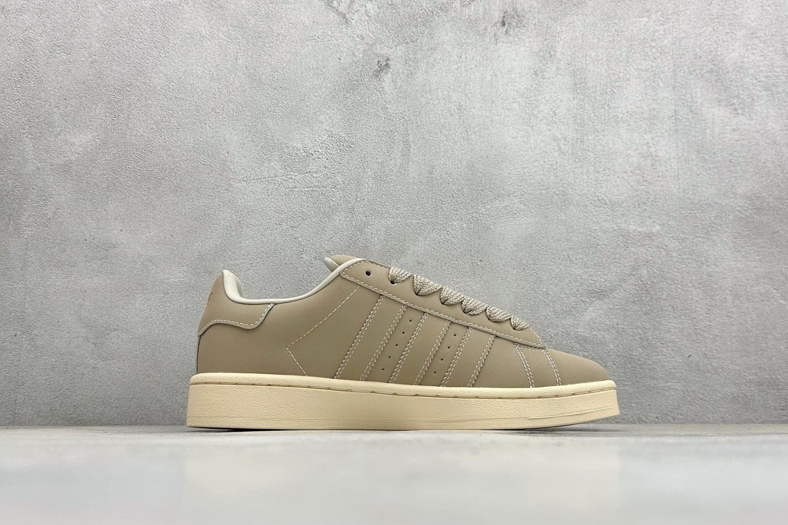 170 TAD Originals Campus 00s 学院系列面包风复古休闲运动板鞋 JS3775