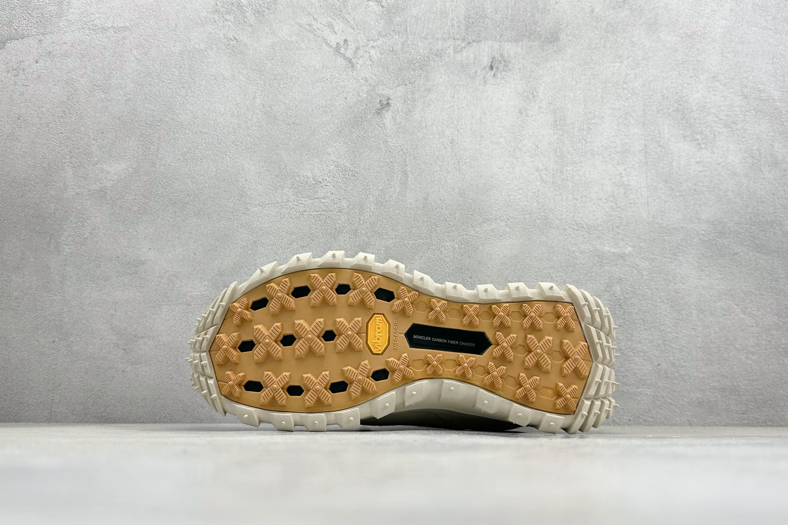 480 OK Moncler 盟可睐/蒙口 Trailgrip GTX 抗撕裂材质山地户外鞋