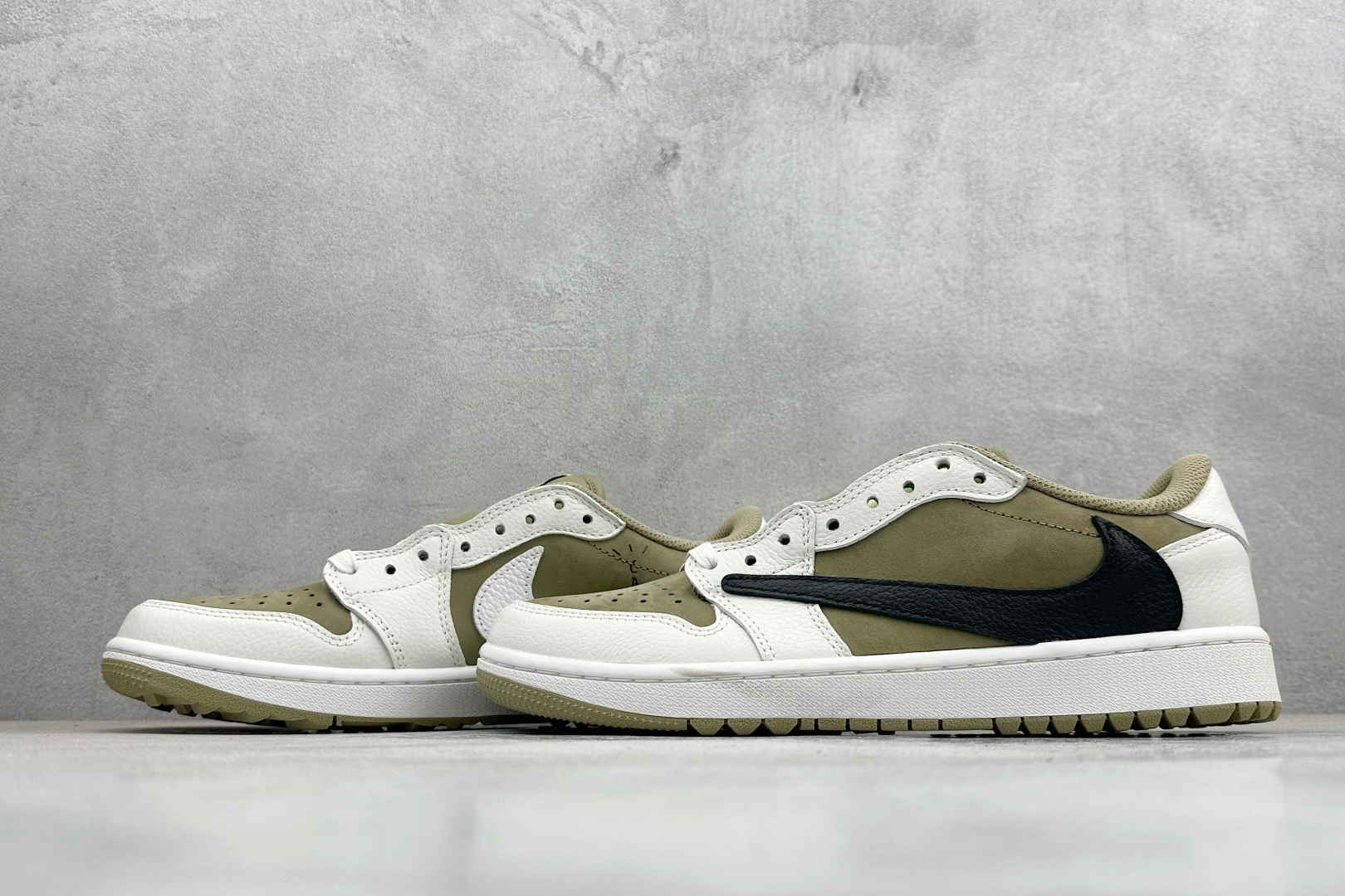 260 F版Fragment x TS x Air Jordan 1 Low 三方联名低帮倒勾板鞋 FZ3124-200