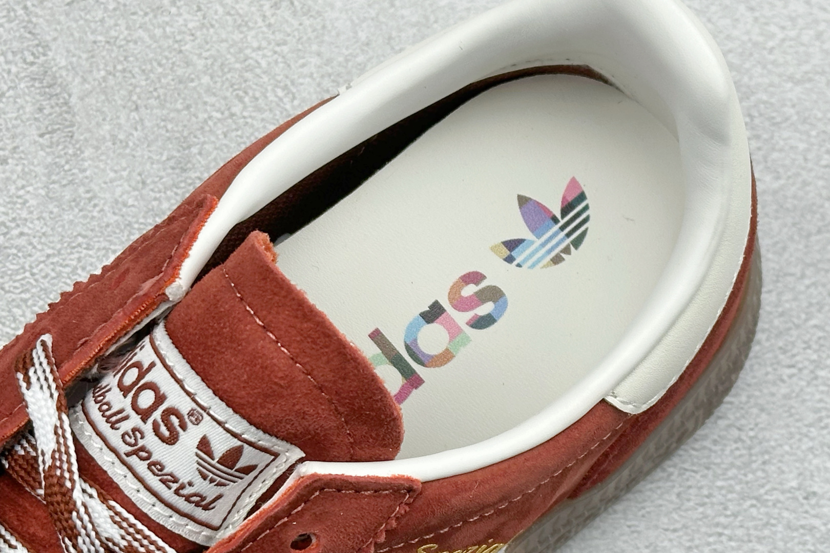150 HZ版AdidHandball Spezial 阿迪达斯经典复古休闲板鞋 KI5937