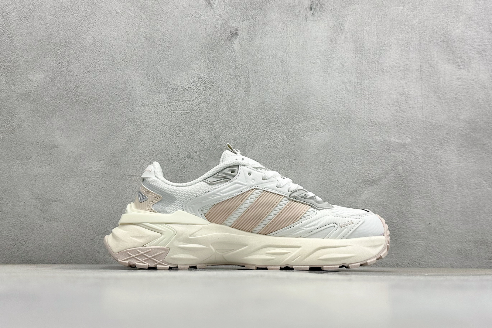 190 XS版AdidXLG StoEdge 阿迪复古透气休闲老爹鞋 JQ4085