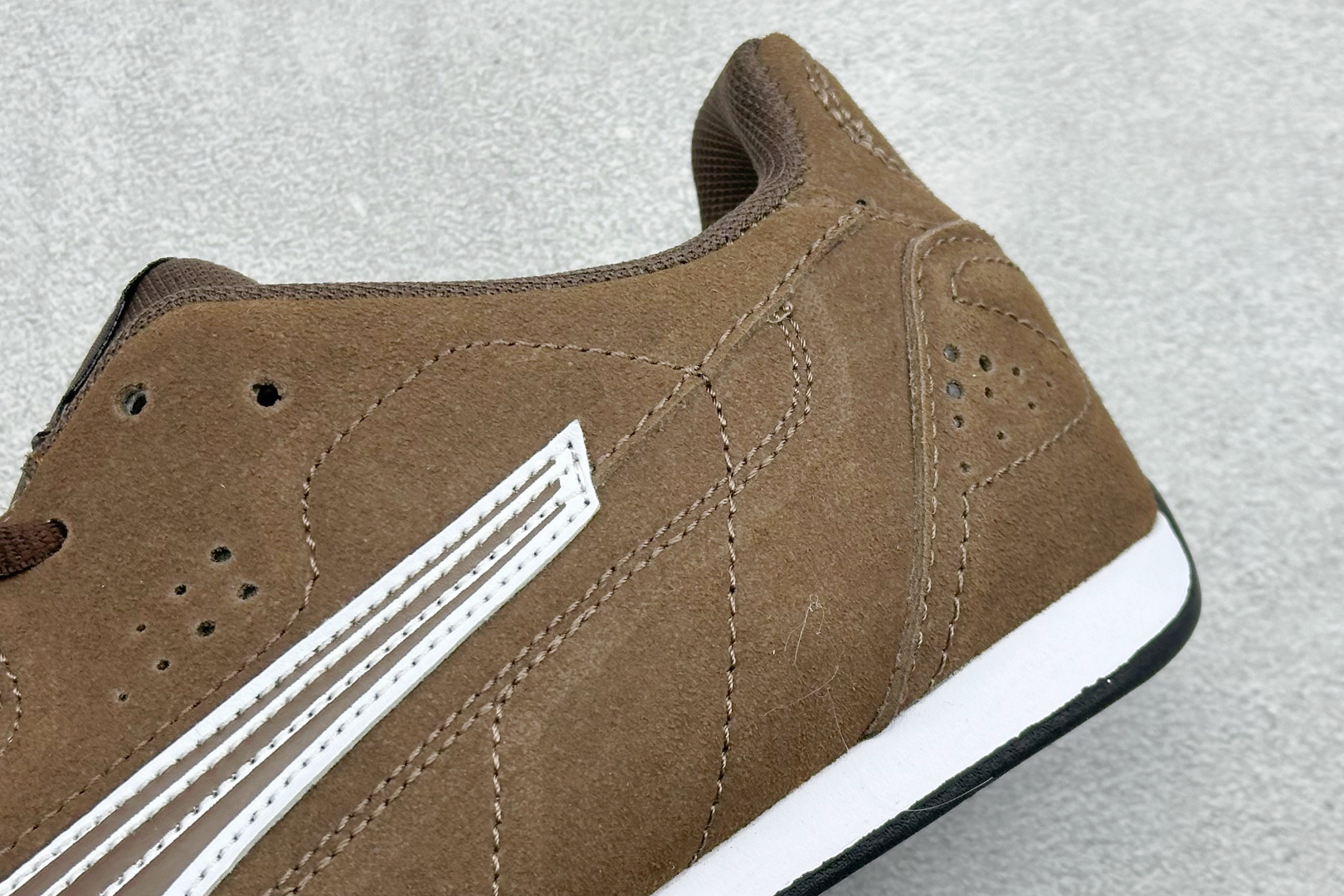 170 TG版PUMA CATCH SD 阿莫尔系列经典休闲潮流时尚板鞋 402681-05