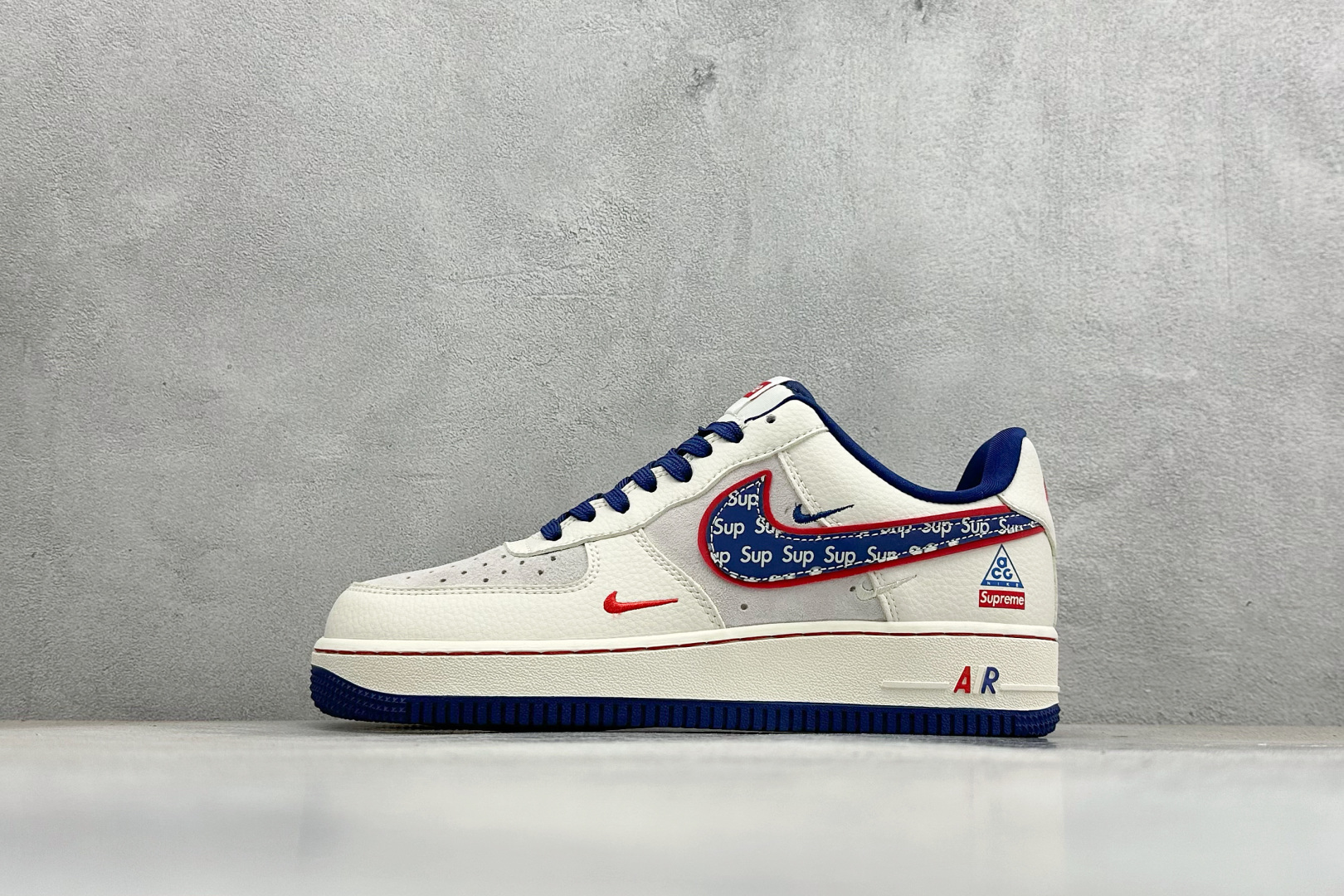 260 SC版NK Air Force 1 '07 Low “SUP联名--白红蓝三小勾” 空军一号低帮 运动鞋 休闲鞋 DD1982-328