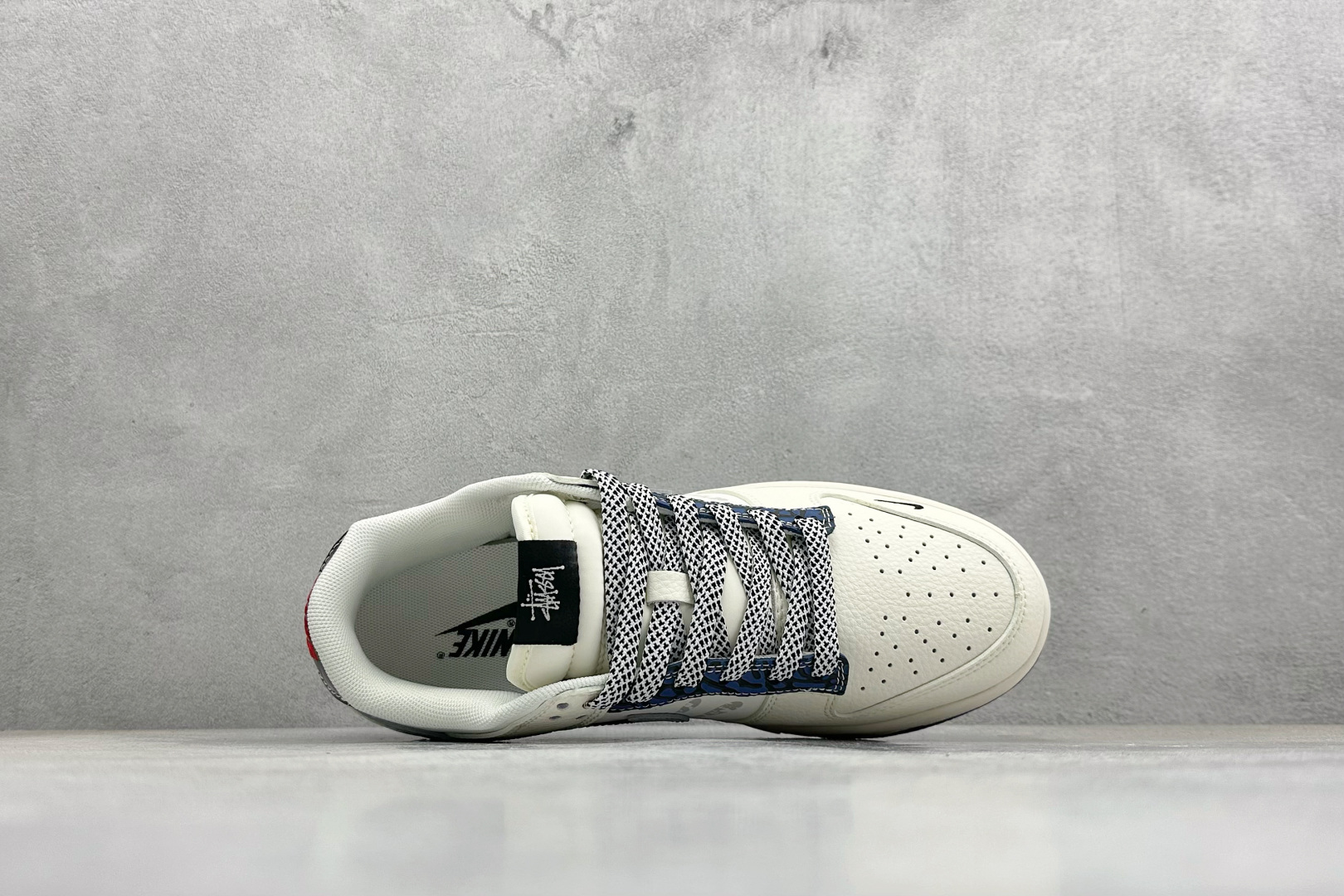 280 XC版Nike SB Dunk Low 斯图西联名 泼墨米白 周年高端定制 低帮休闲板鞋 XS6089-632