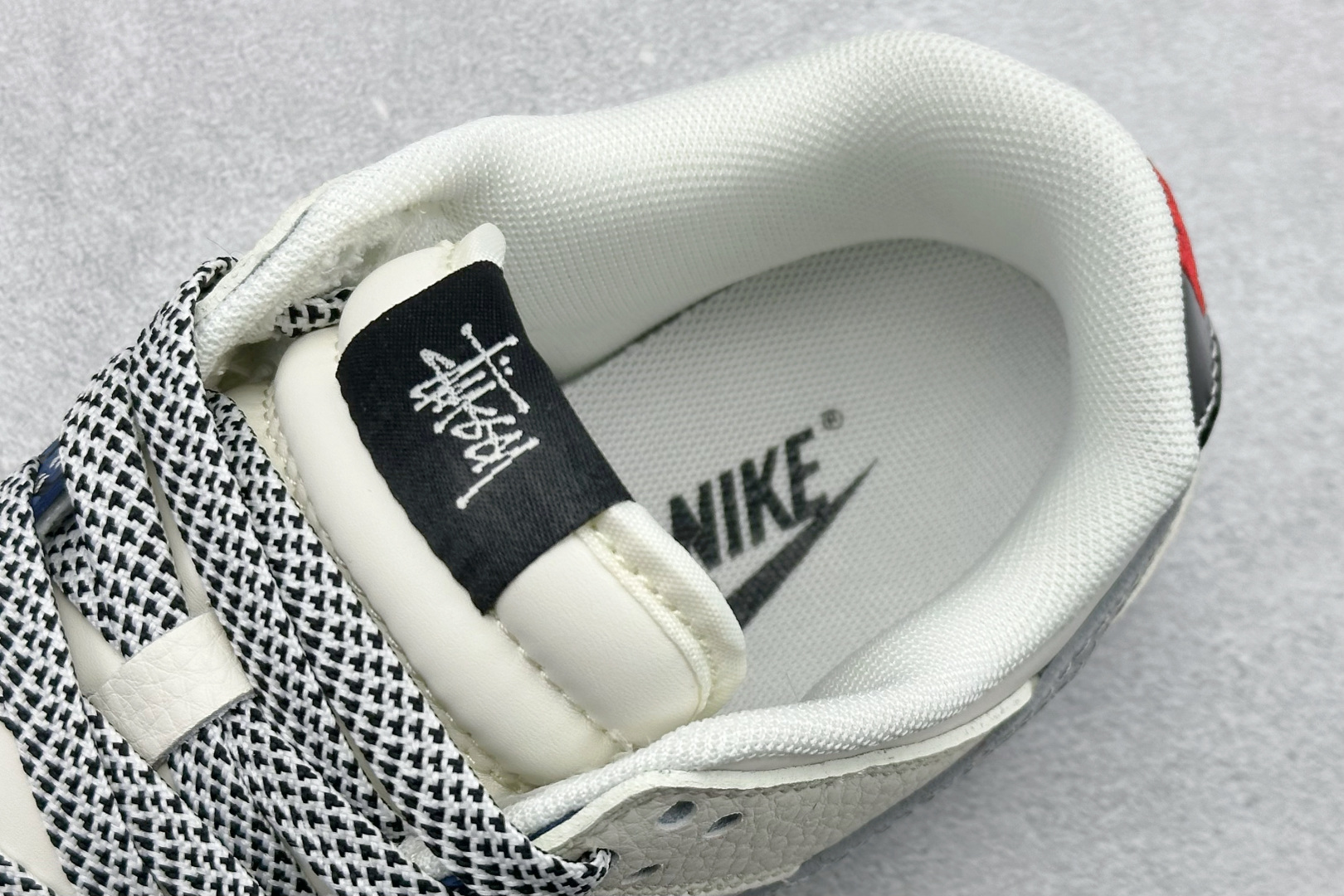 280 XC版Nike SB Dunk Low 斯图西联名 泼墨米白 周年高端定制 低帮休闲板鞋 XS6089-632