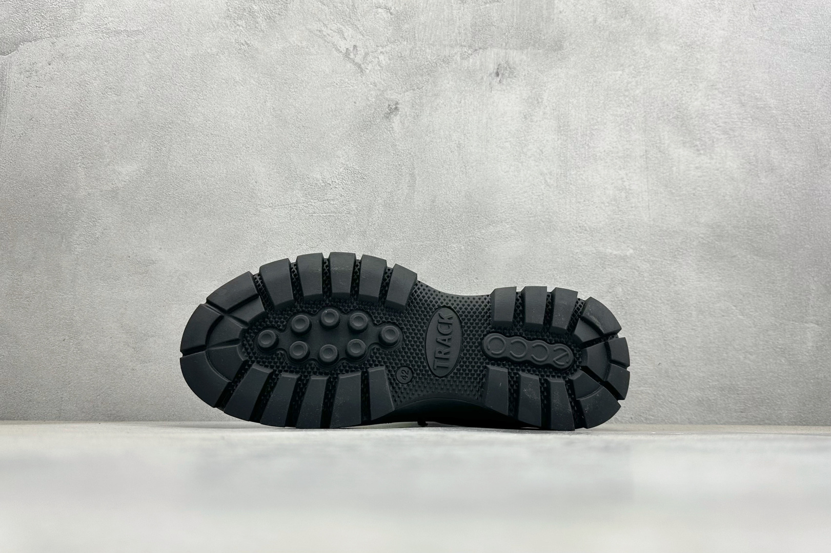 300 纯原ECCO爱步跑步鞋百搭舒适 秋冬新款厚底休闲运动鞋男鞋 550614-51052