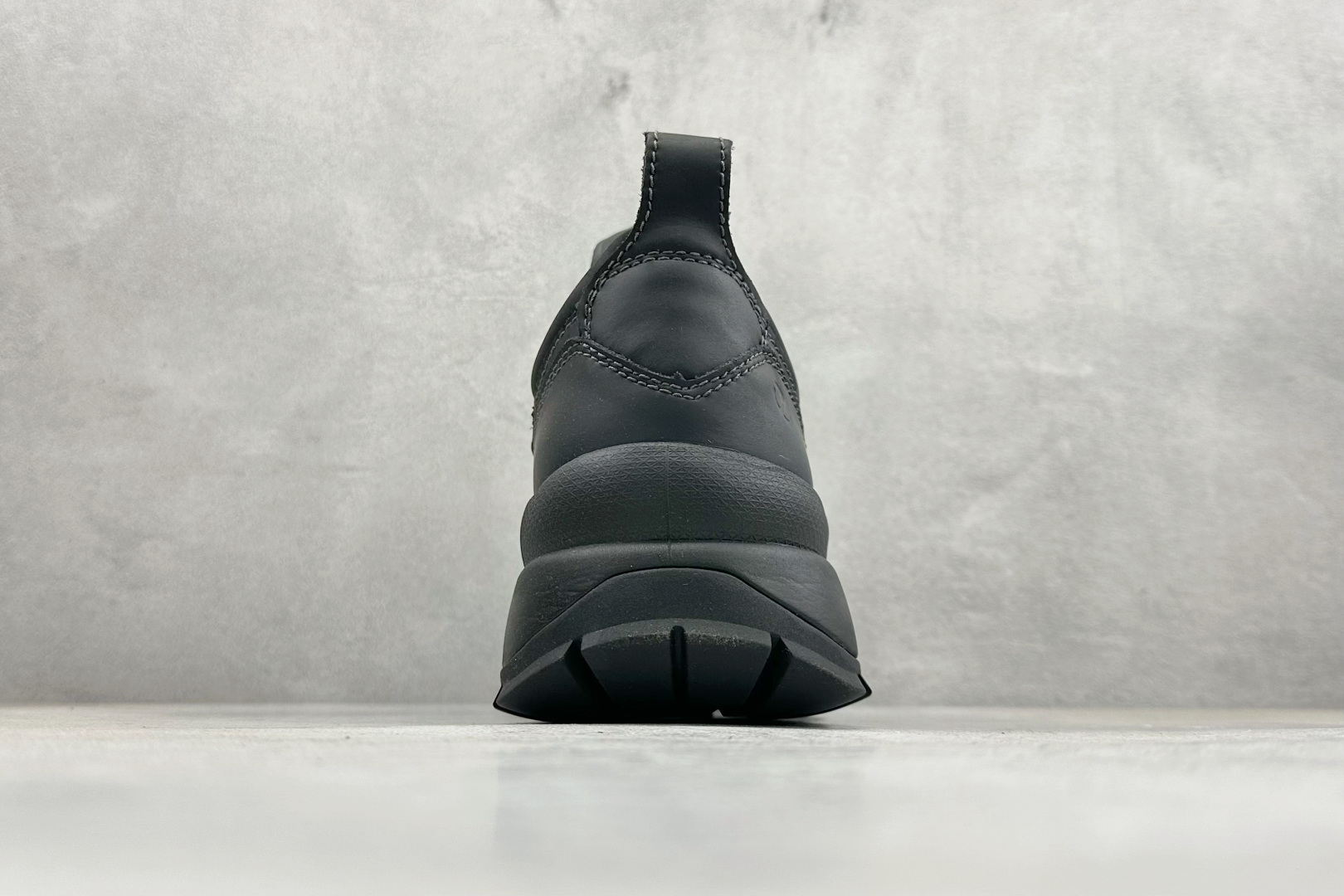 300 纯原ECCO爱步跑步鞋百搭舒适 秋冬新款厚底休闲运动鞋男鞋 550614-51052