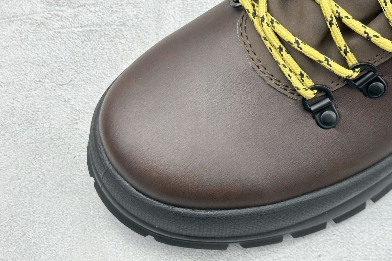 320 纯原ECCO爱步跑步鞋百搭舒适 秋冬新款厚底休闲运动鞋男鞋 550604-61081