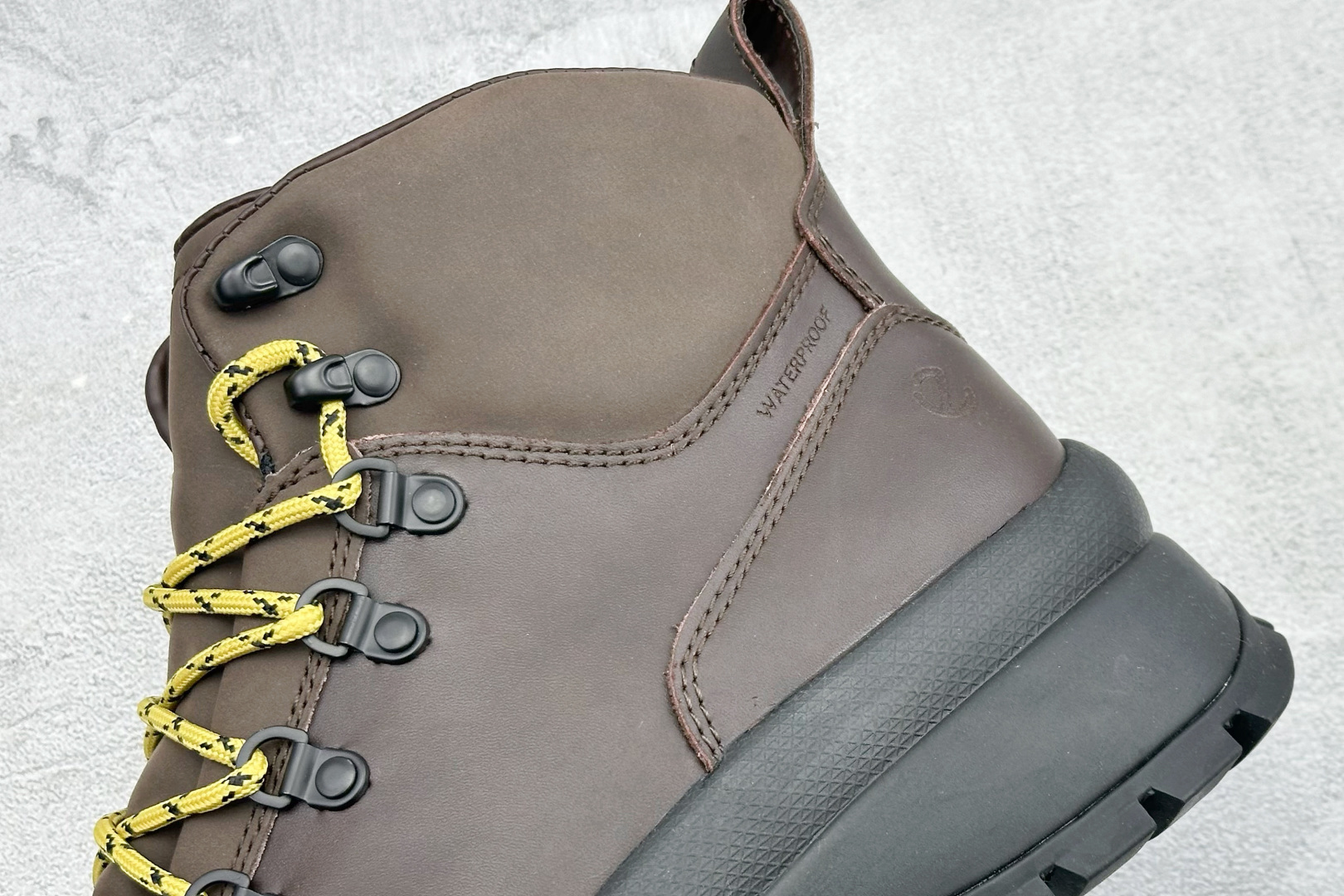 320 纯原ECCO爱步跑步鞋百搭舒适 秋冬新款厚底休闲运动鞋男鞋 550604-61081