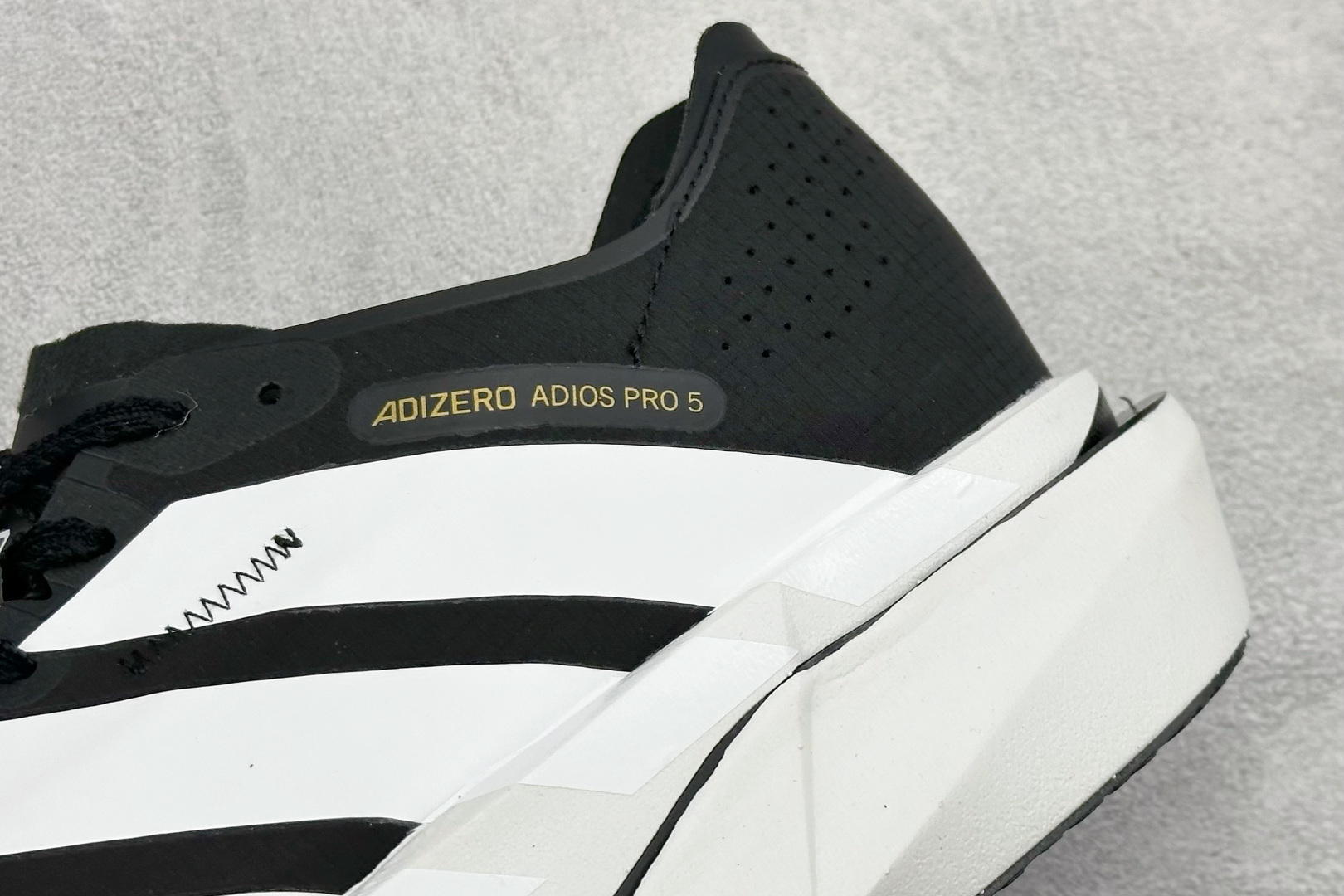 190 AdidADIZERO ADIOS PRO 5 M 马拉松竞速专业跑鞋 CELERMESH针织网面非常轻薄 K18295