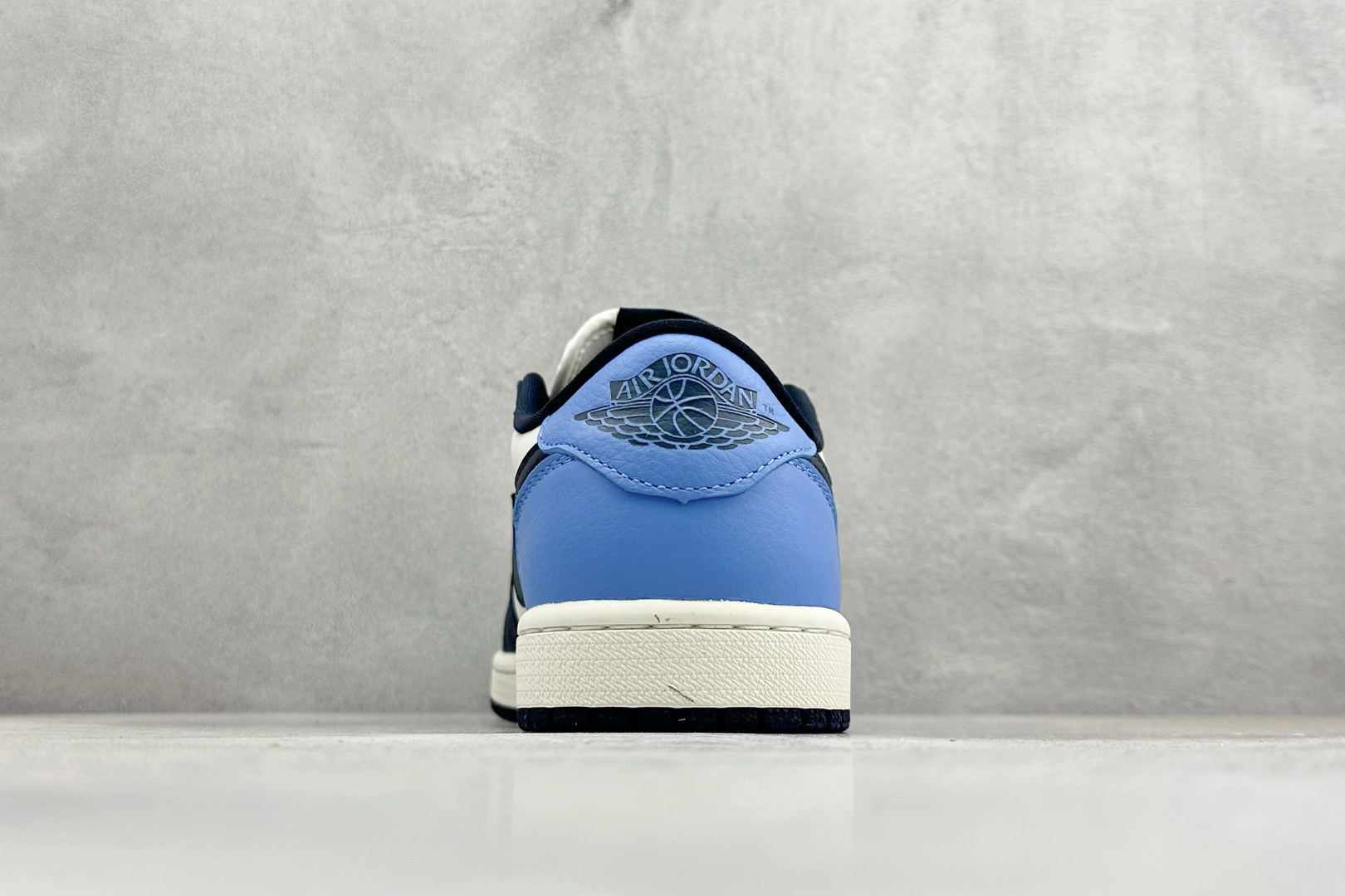 260 F版Fragment x TS x Air Jordan 1 Low 三方联名低帮板鞋 CZ0790-400