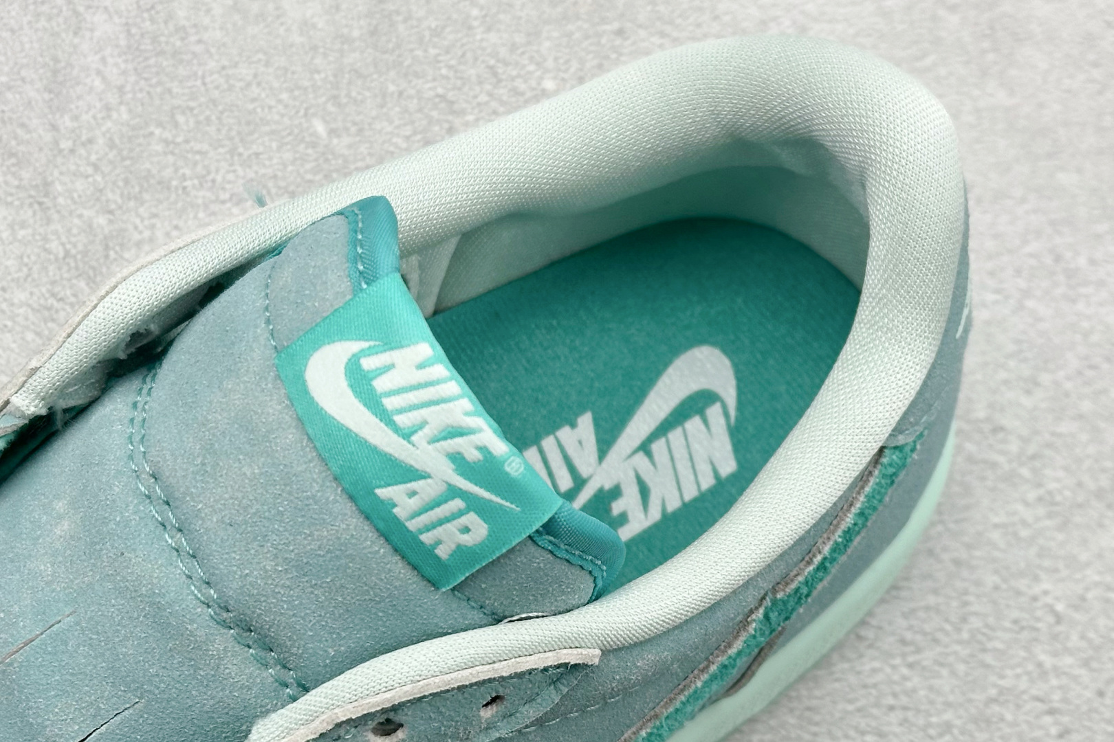 260 F版Fragment x TS x Air Jordan 1 Low 三方联名低帮板鞋 HQ8811-300