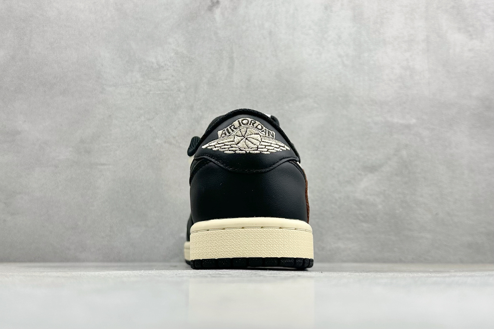 260 F版Fragment x TS x Air Jordan 1 Low 三方联名低帮倒勾板鞋 DM7866-201