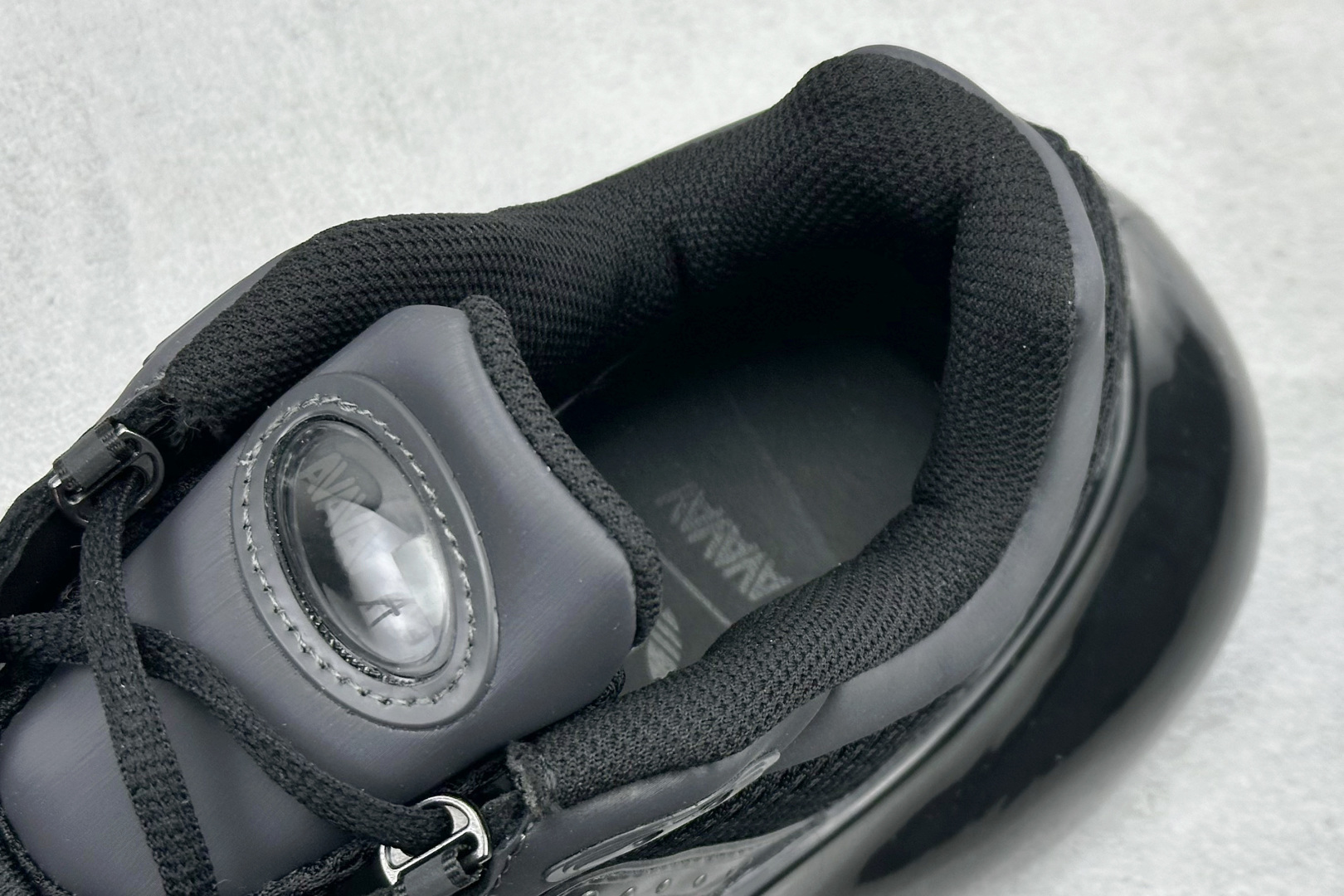 300 AVAVAV x AdidOriginals Moonrubber Megaride 阿迪达斯 联名款 舒适 防滑耐磨 低帮 生活休闲鞋 JI1494