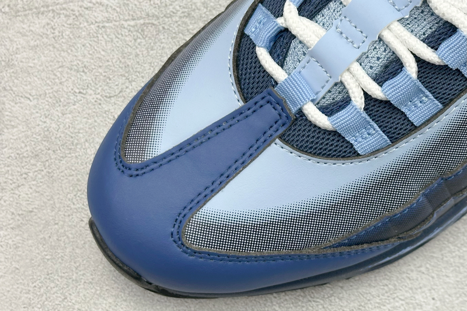 350 Nike Air Muscle 95 游戏王联名款 时尚舒适 低帮 休闲跑步鞋 II7404-400