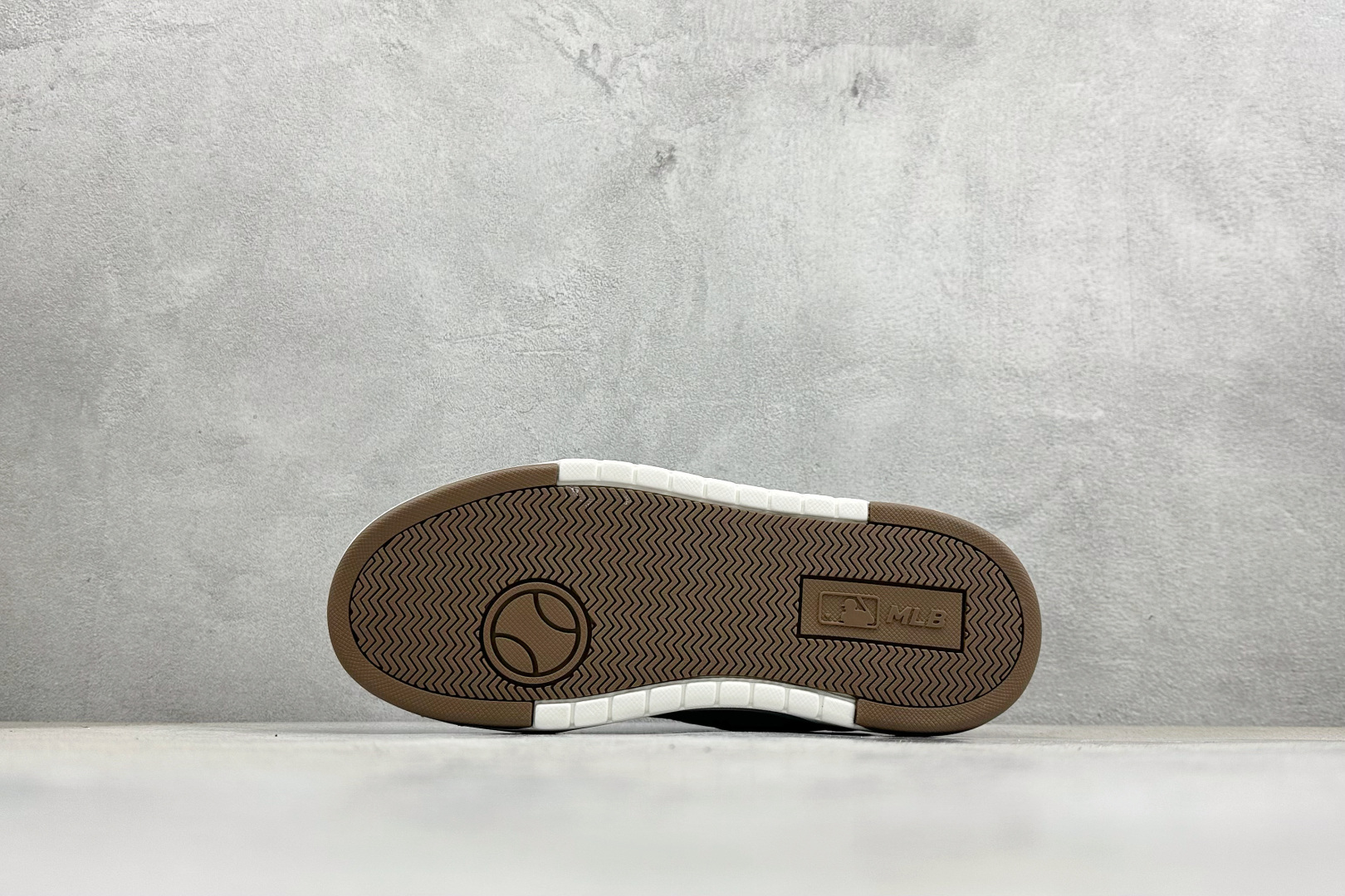 180 MLB Chunky Liner 学长鞋系列低帮老爹风轻量增高厚底百搭休闲运动慢跑鞋 3ASXP015N