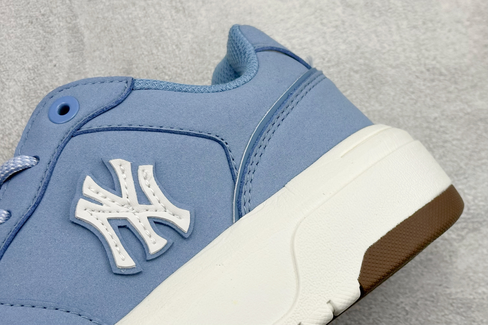 180 MLB Chunky Liner 学长鞋系列低帮老爹风轻量增高厚底百搭休闲运动慢跑鞋 3ASXP015N